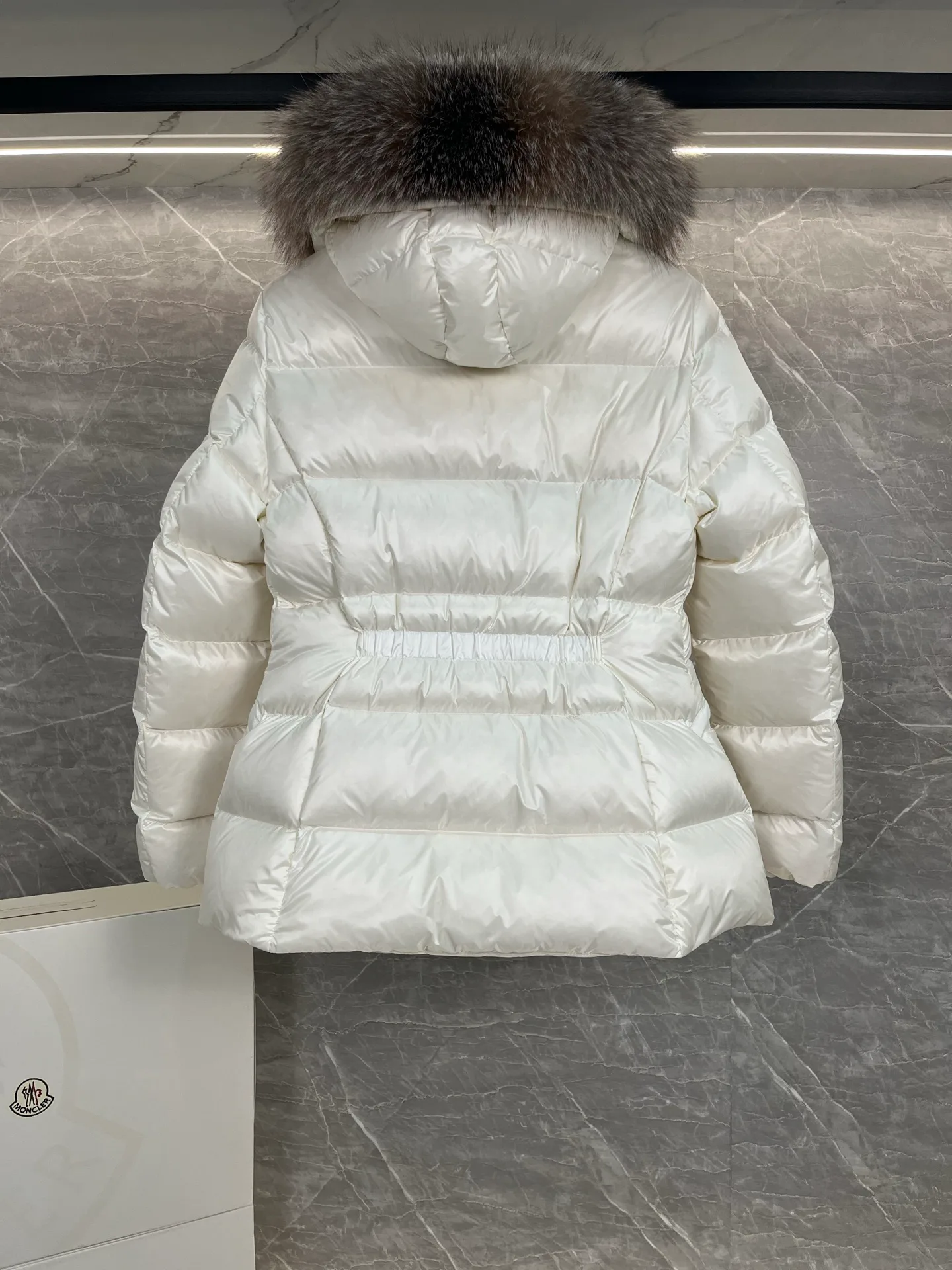 Куртки И Пуховики Женские Moncler 19256595