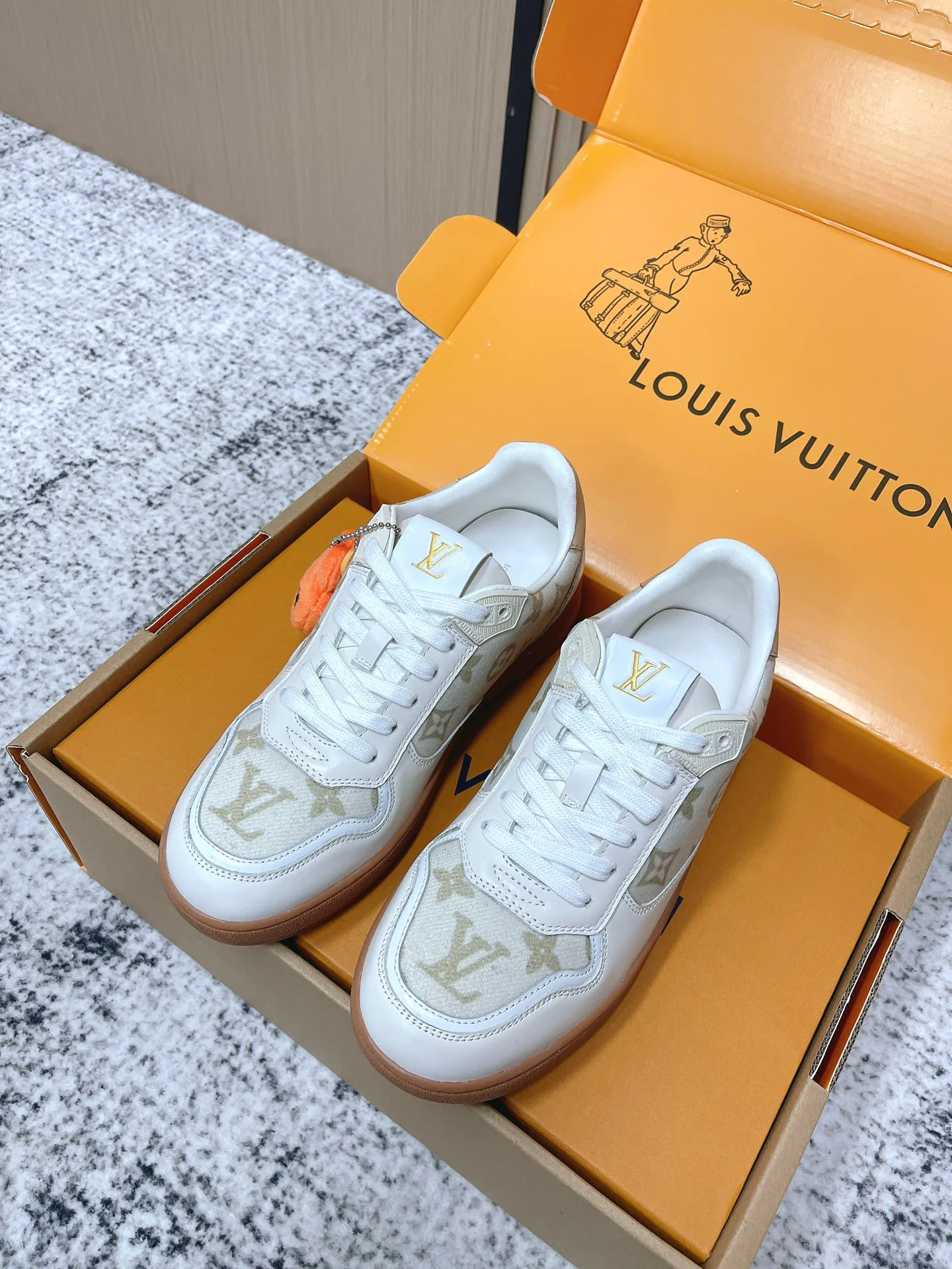 Кроссовки Женские Louis Vuitton 625109