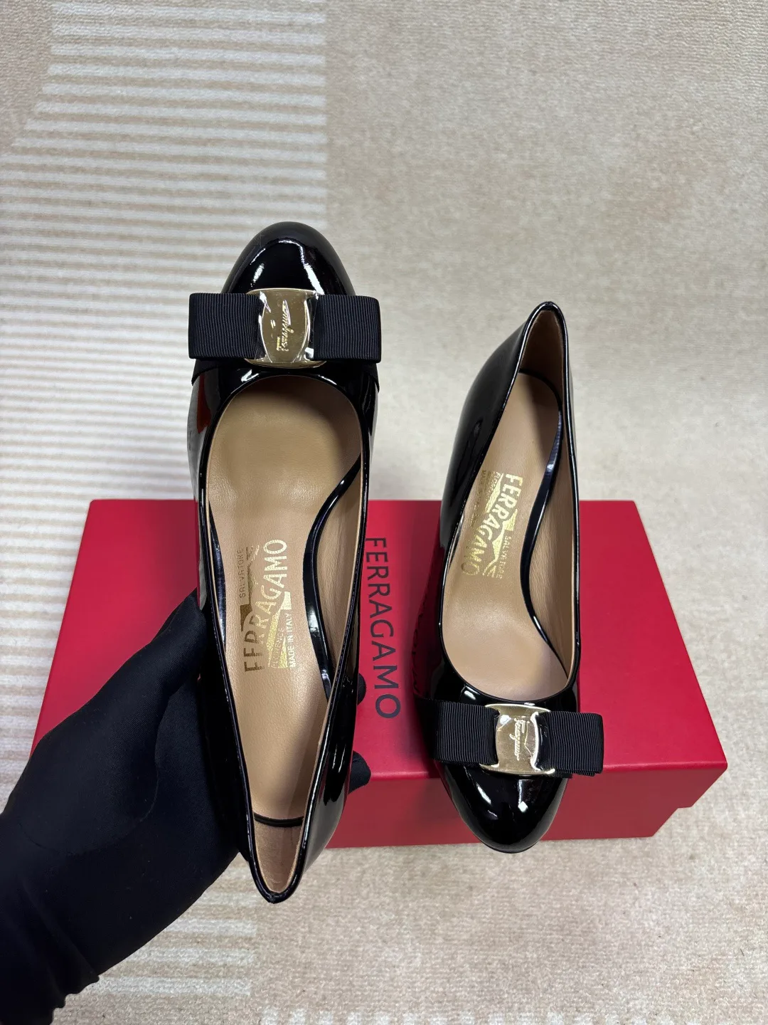 Туфли Женские Salvatore Ferragamo 18720759