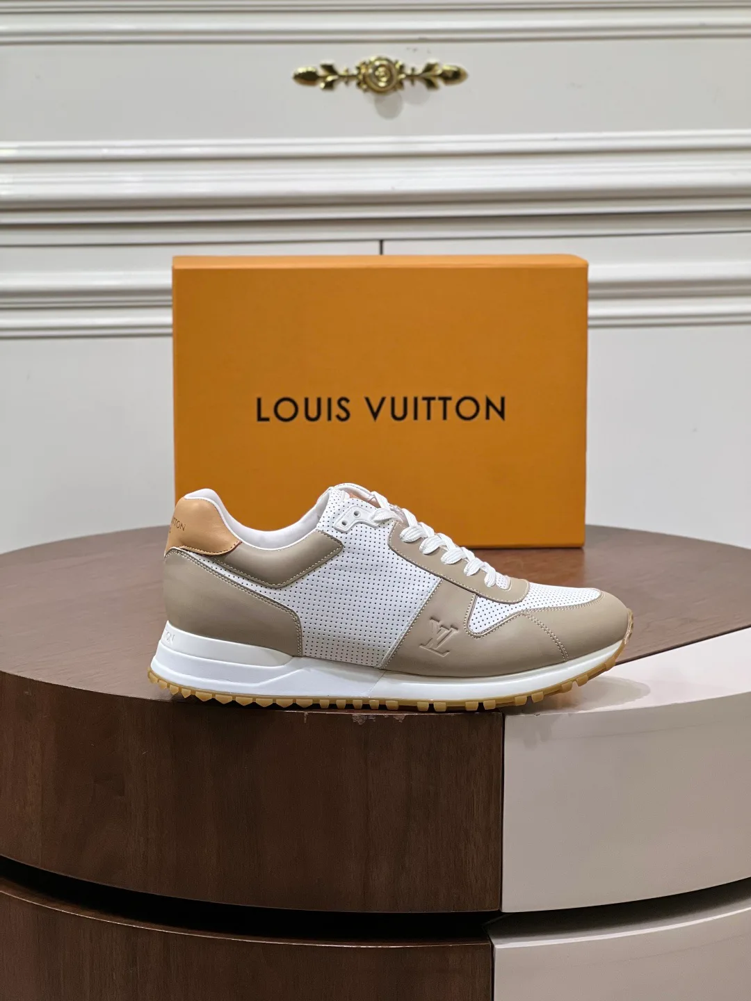 Кроссовки Мужские Louis Vuitton 18039346