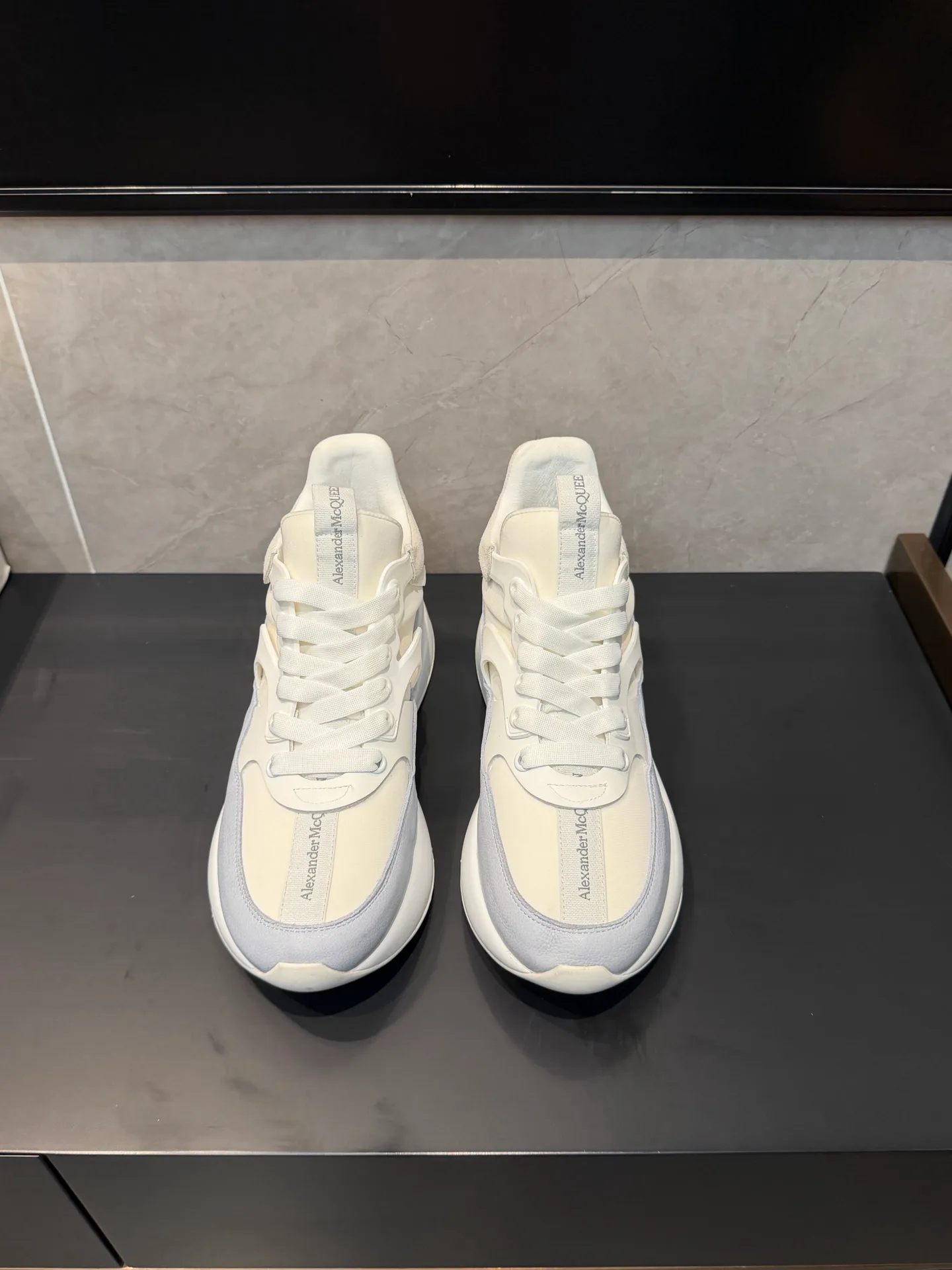 Кроссовки Женские Alexander Mcqueen 18363840