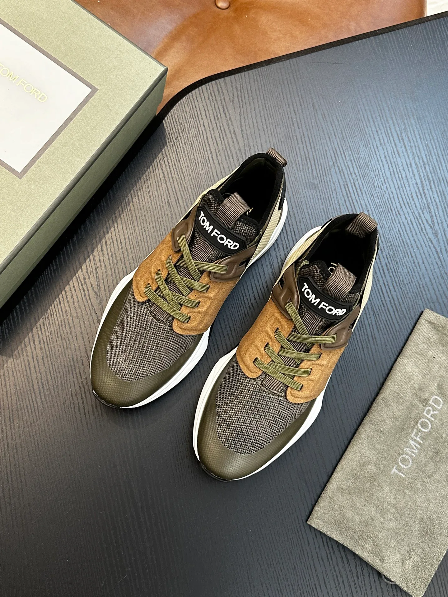 Кроссовки Мужские Tom Ford 18790036