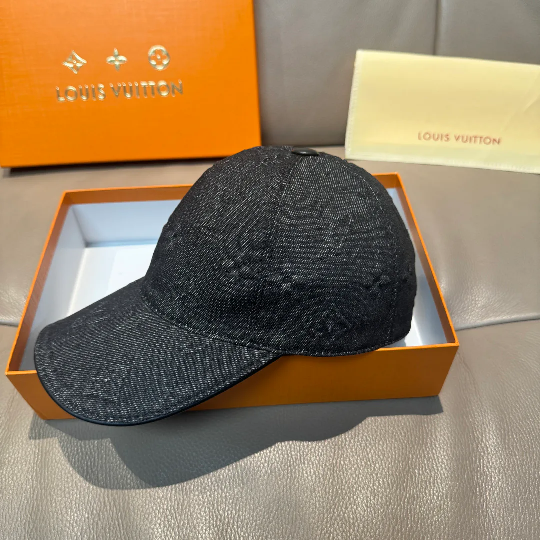 Головные Уборы Louis Vuitton 11529588