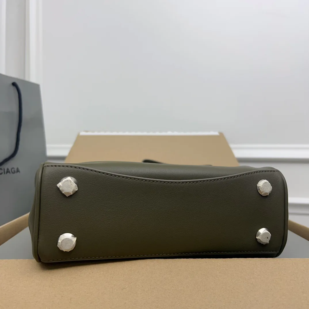 Классические Сумки Женские Balenciaga 11872228