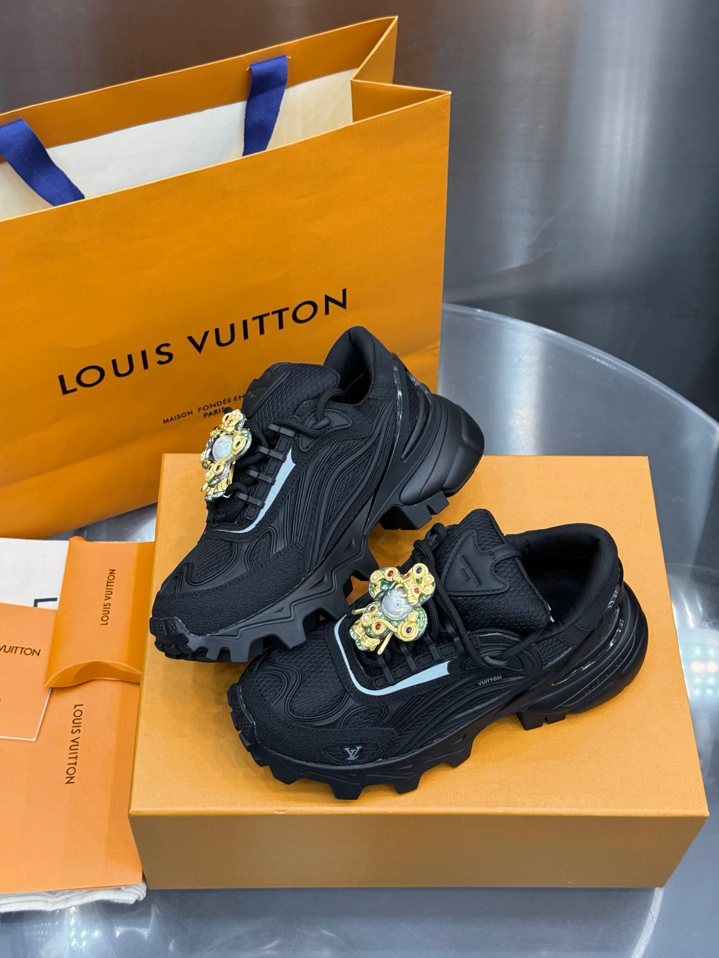 Кроссовки Женские Louis Vuitton 18202602