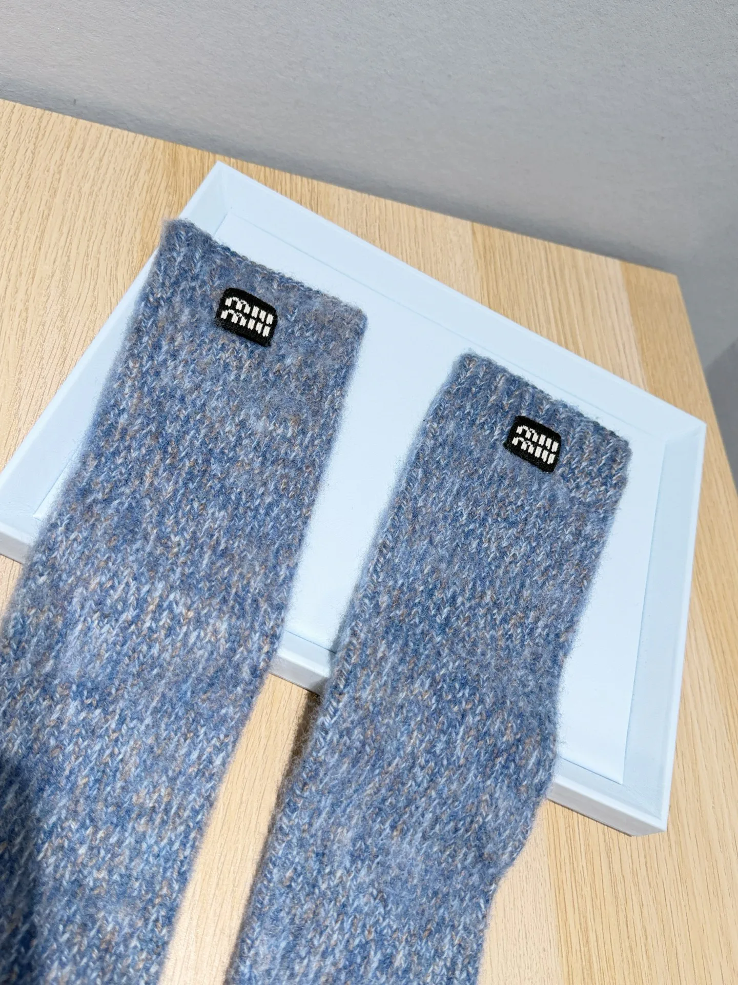 Перчатки Miu Miu 1586312