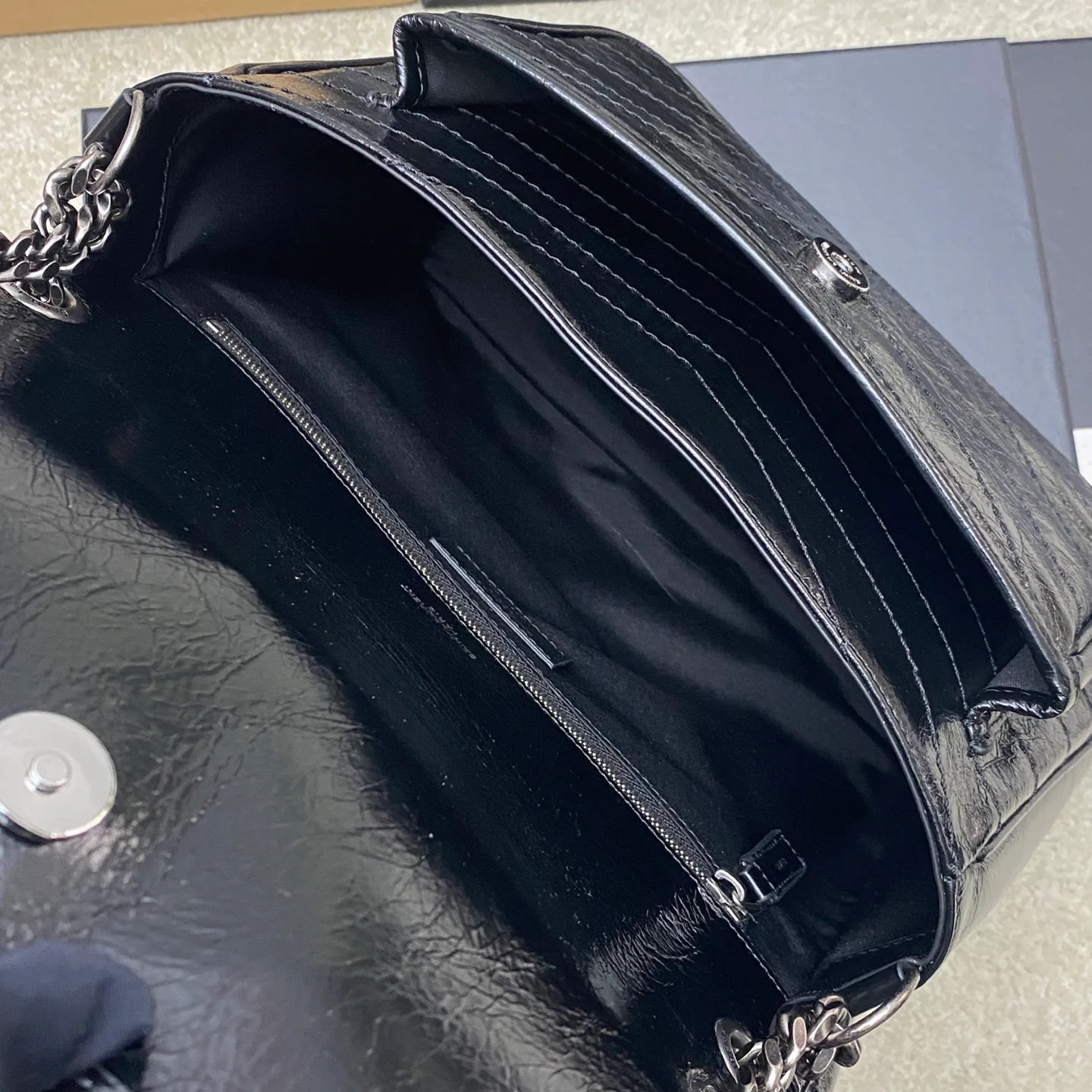 Классические Сумки Женские Saint Laurent 11886310