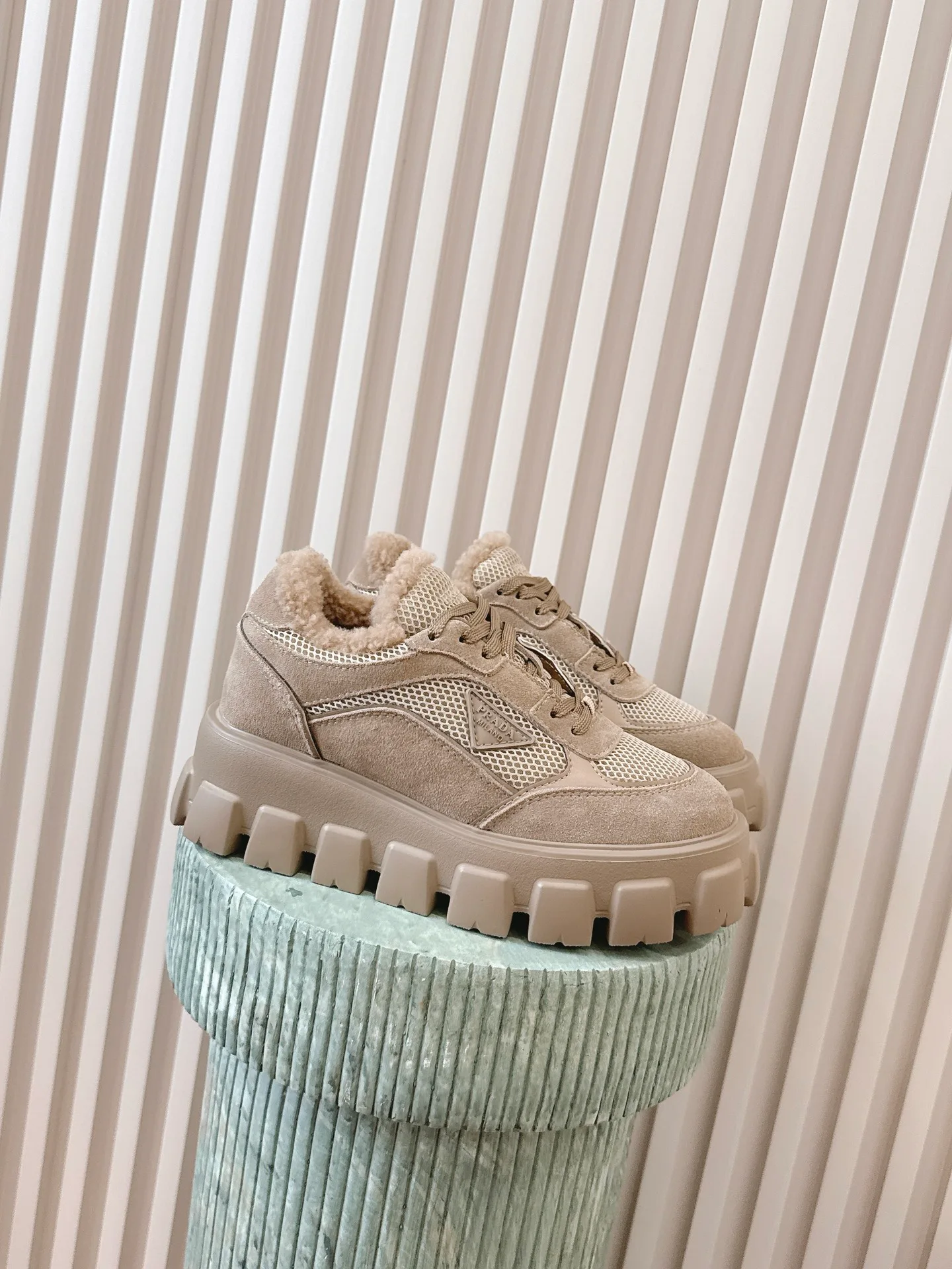 Кроссовки Женские Prada 20068499