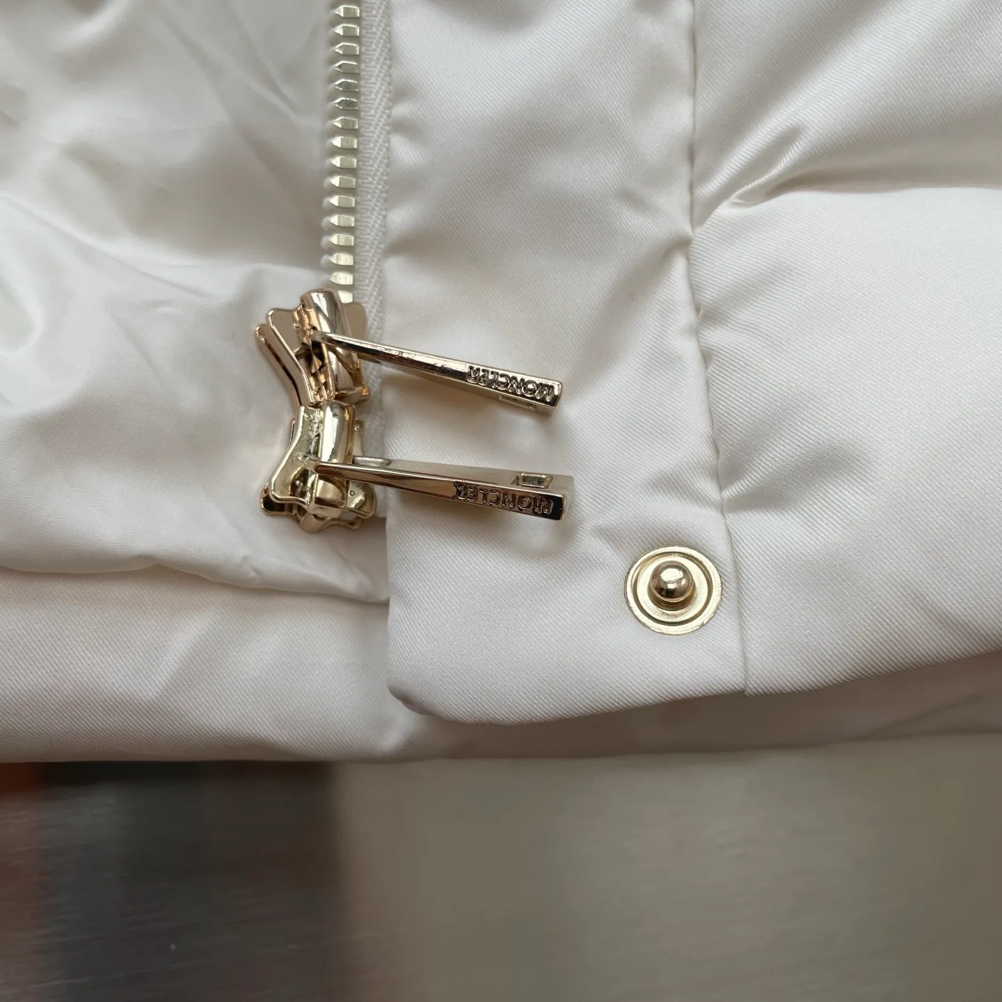 Куртки И Пуховики Женские Moncler 5379408