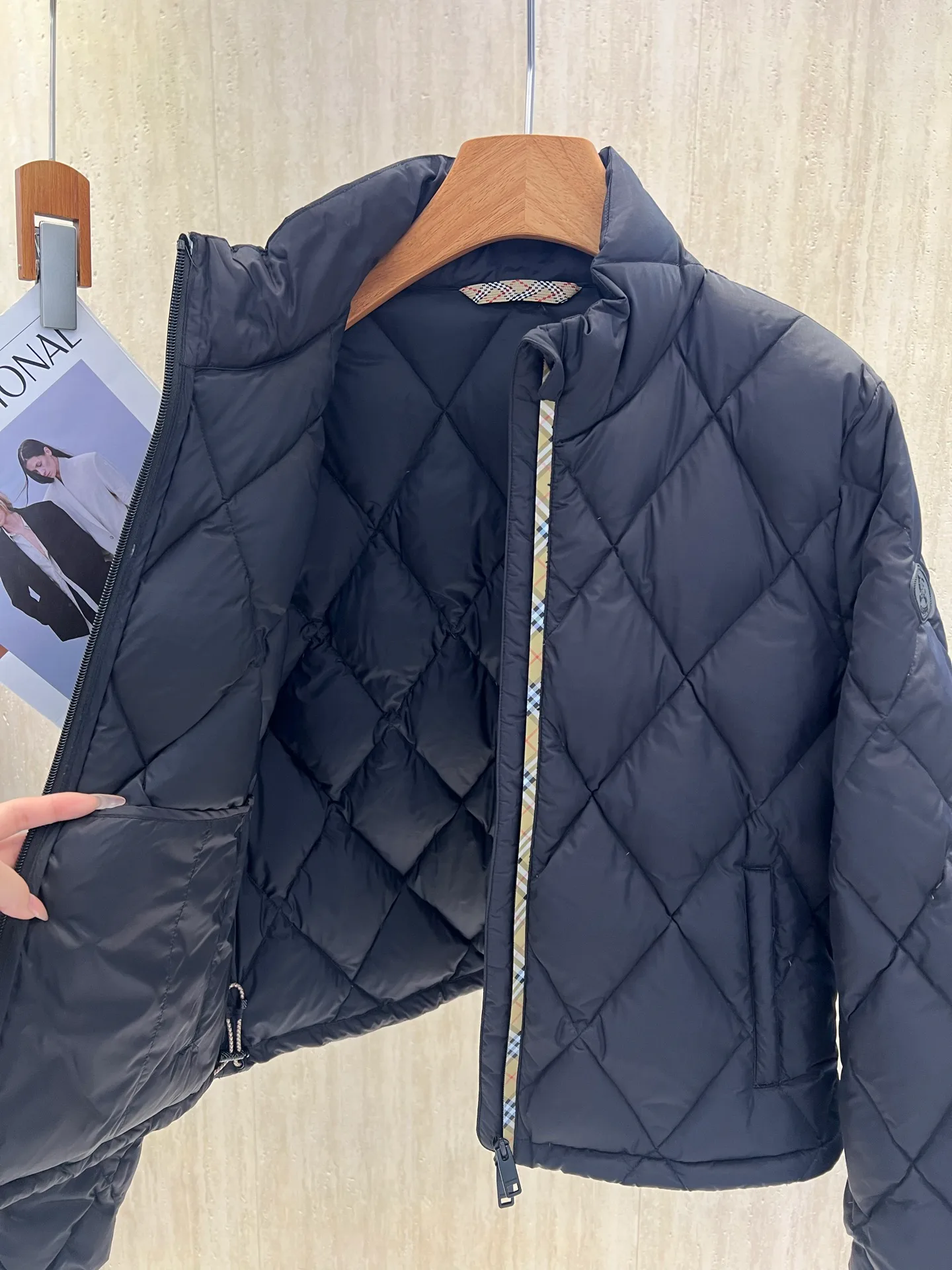 Куртки И Пуховики Женские Burberry 18657932