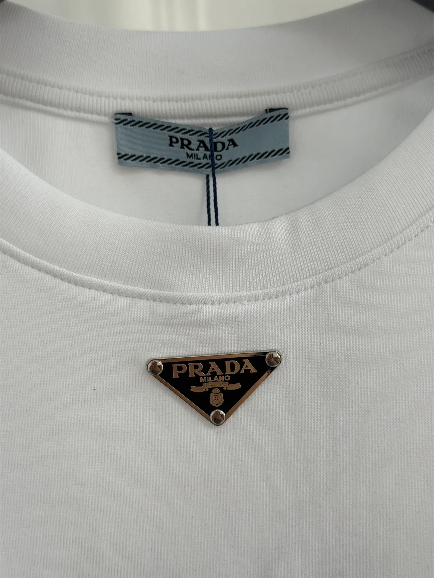 Футболки Женские Prada 11811812