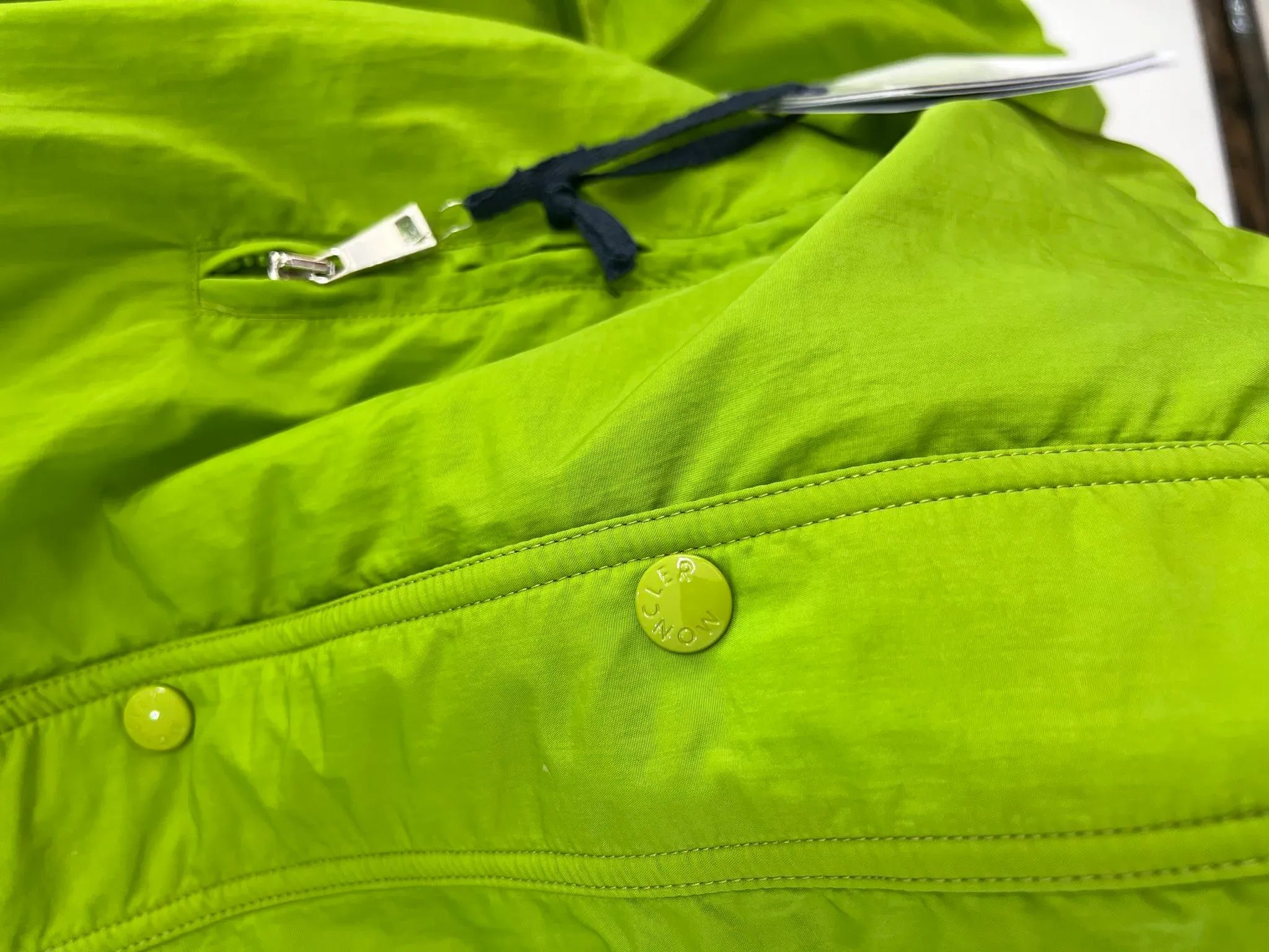 Куртки И Пуховики Женские Moncler 6248