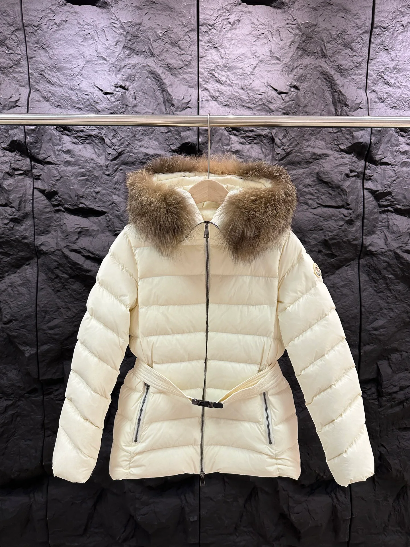 Куртки И Пуховики Женские Moncler 19636114