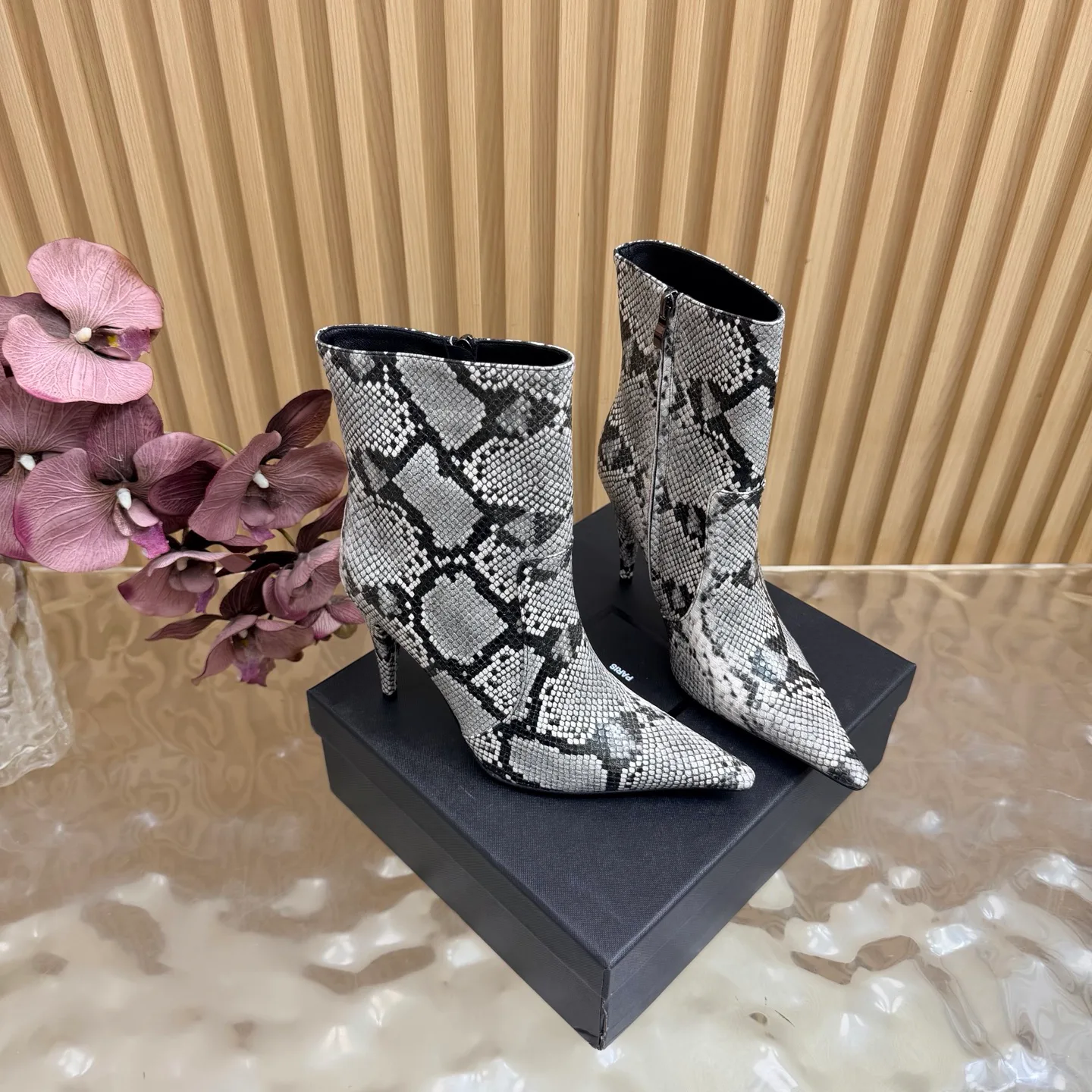 Ботильоны Женские Saint Laurent 18663507