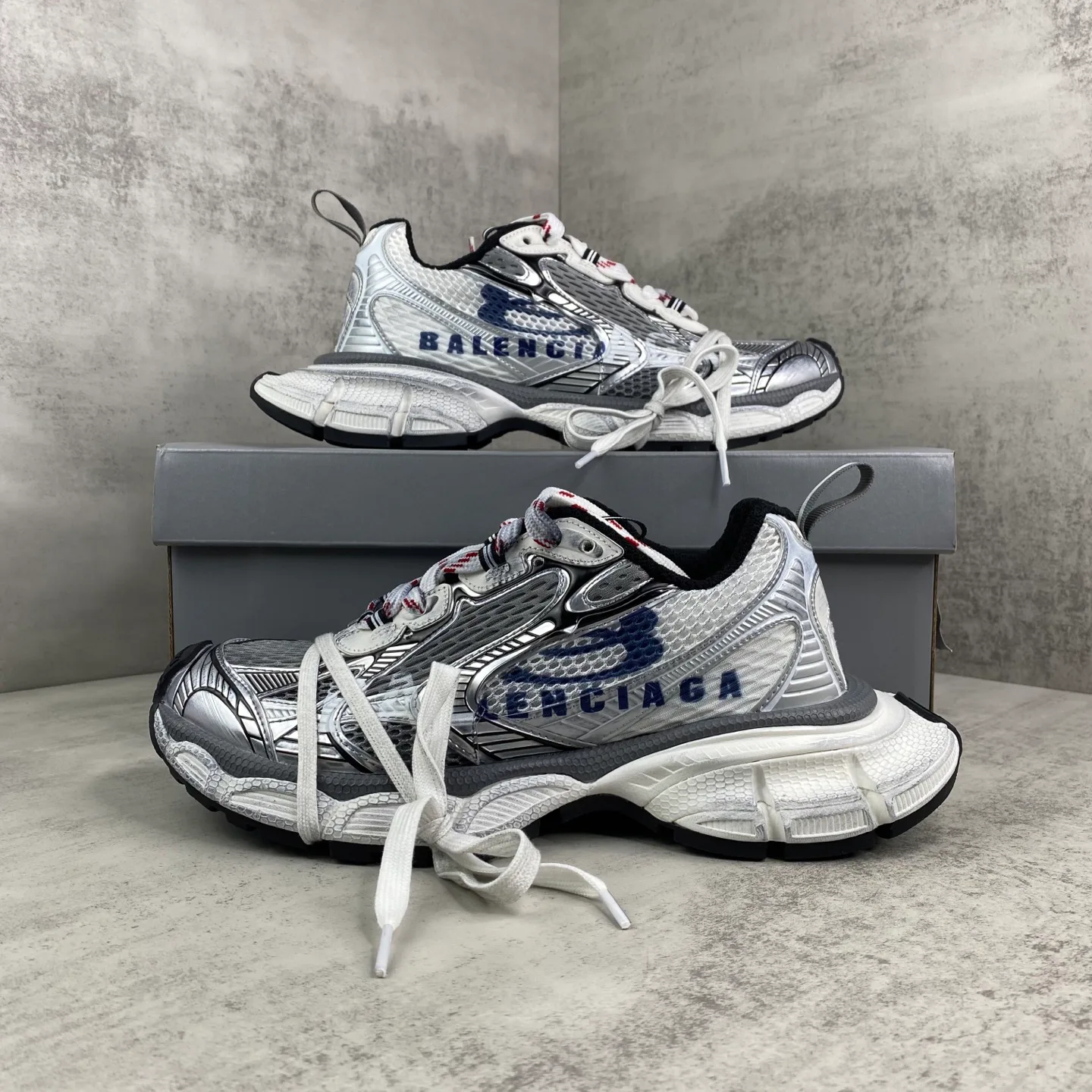 Кроссовки Женские Balenciaga 18781693