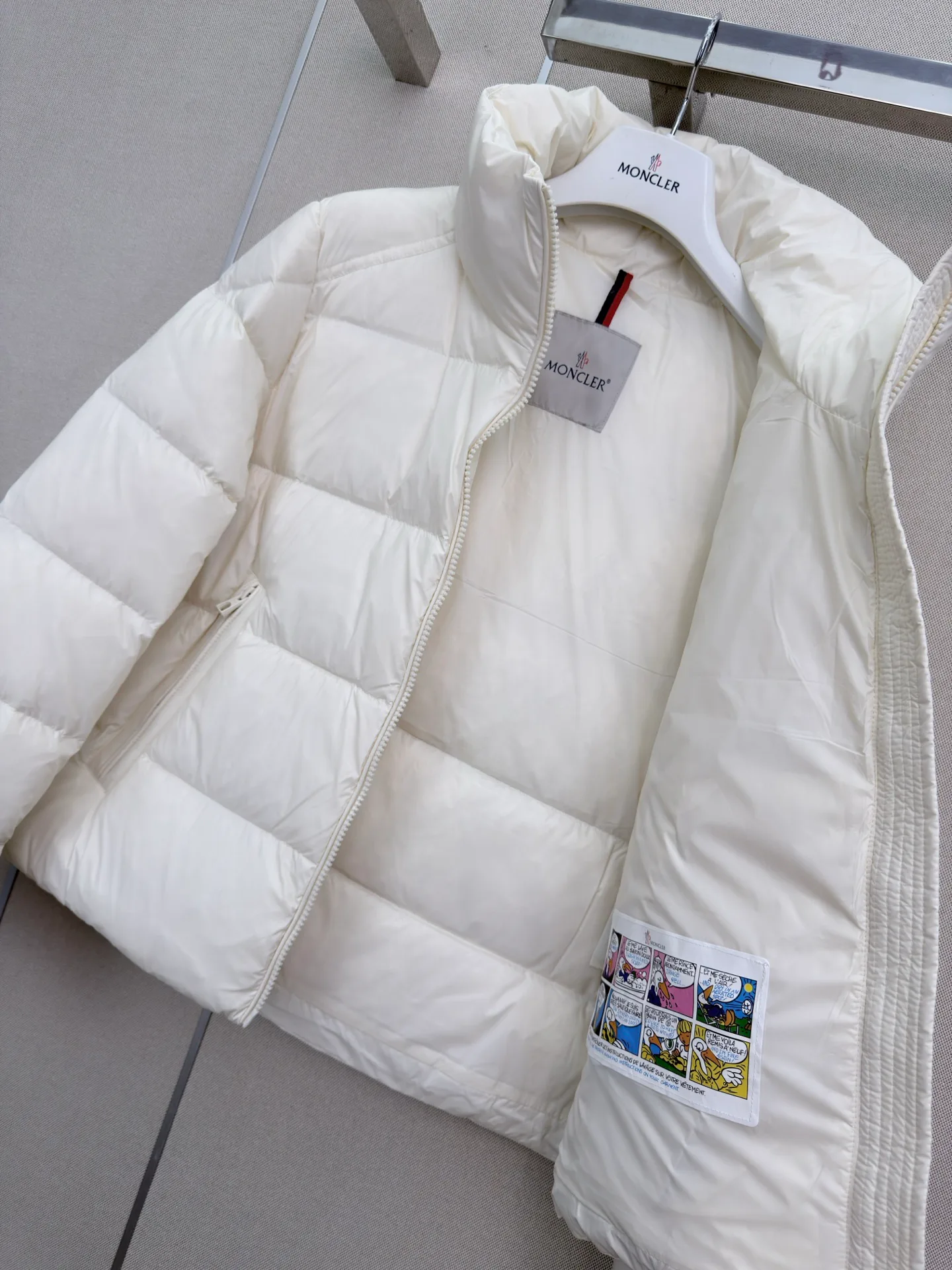 Куртки И Пуховики Женские Moncler 18439410