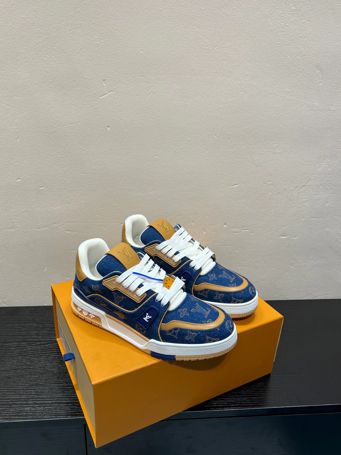 Кроссовки Женские Louis Vuitton 4541294