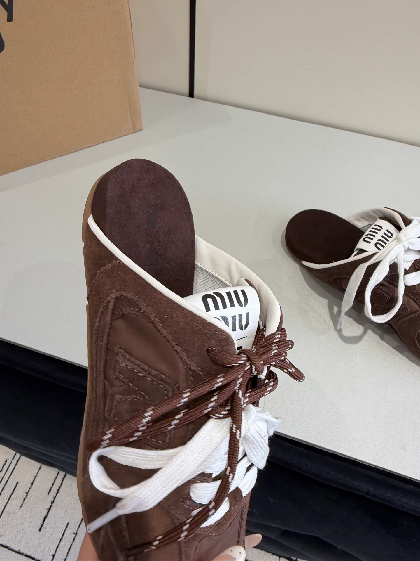 Кроссовки Женские Miu Miu 17977136