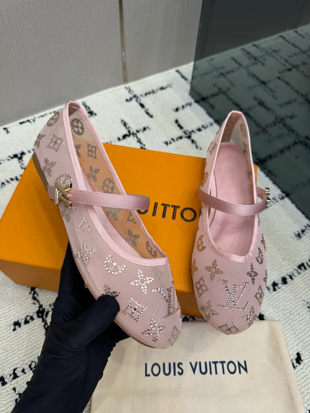 Балетки Женские Louis Vuitton 17947016