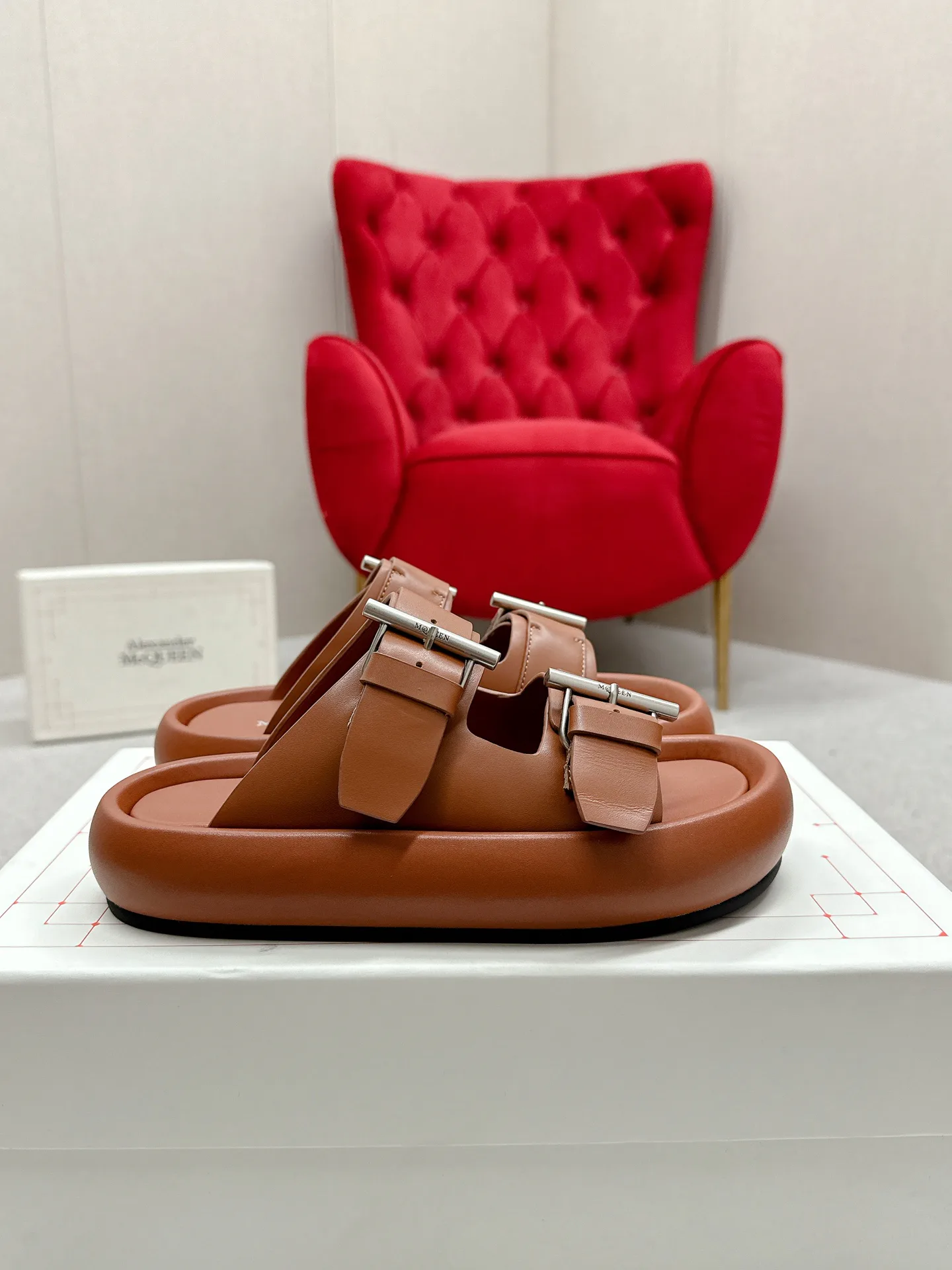 Шлепанцы Женские Alexander Mcqueen 491889