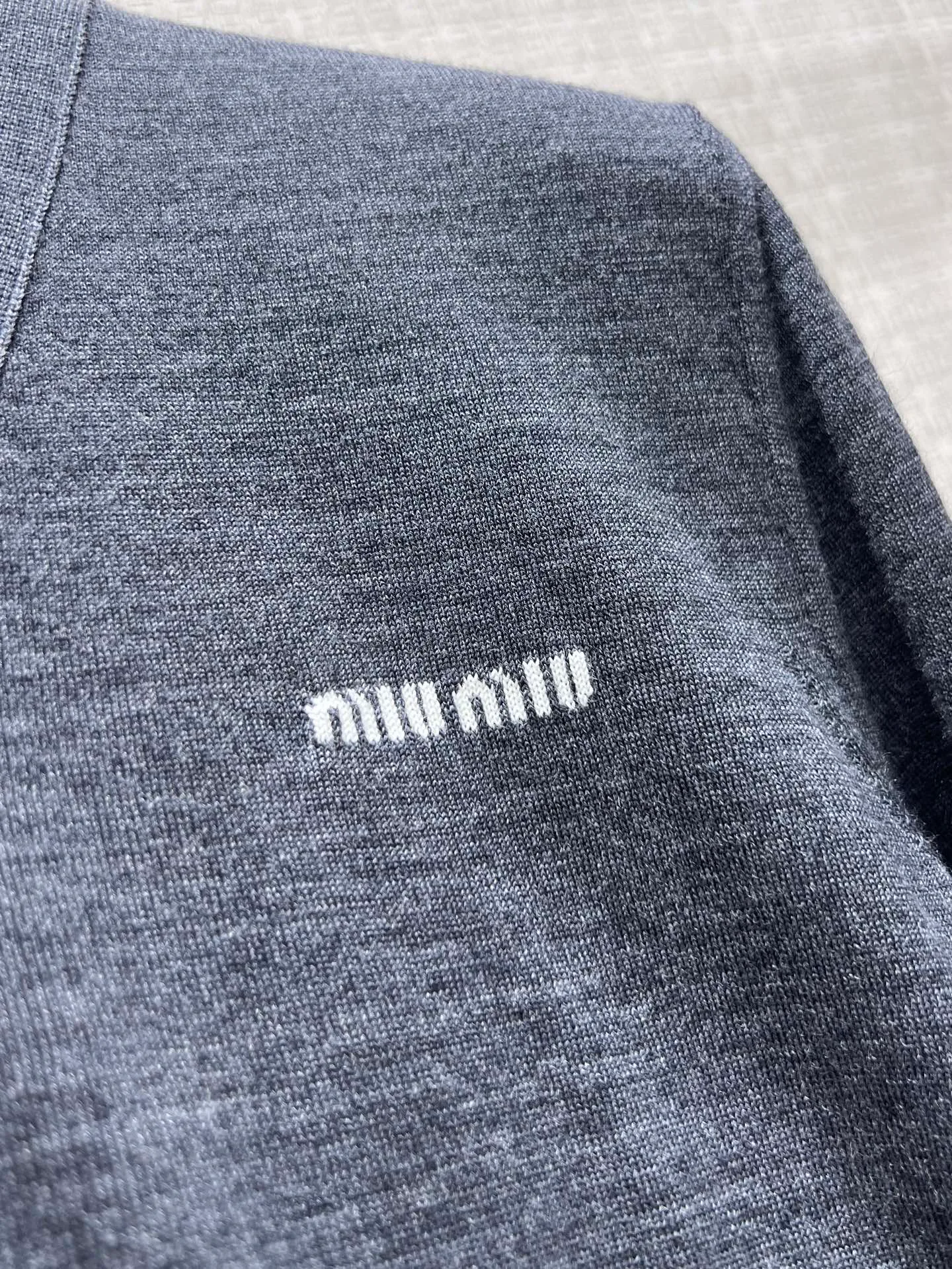 Джемперы И Свитеры Женские Miu Miu 18051491