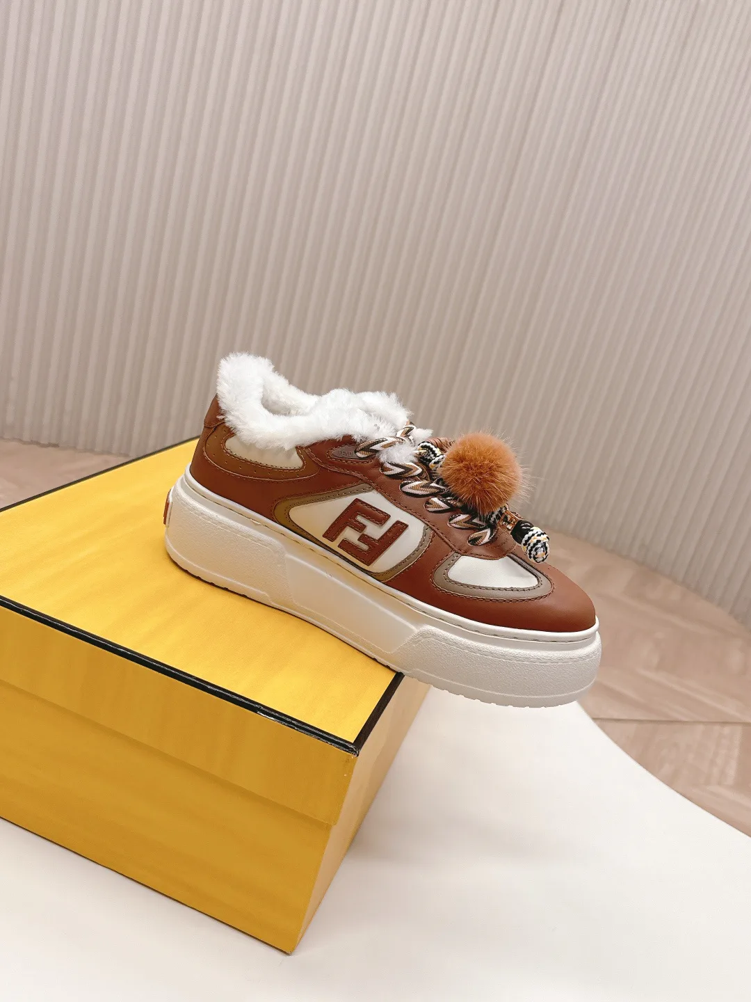 Кеды Женские Fendi 403667