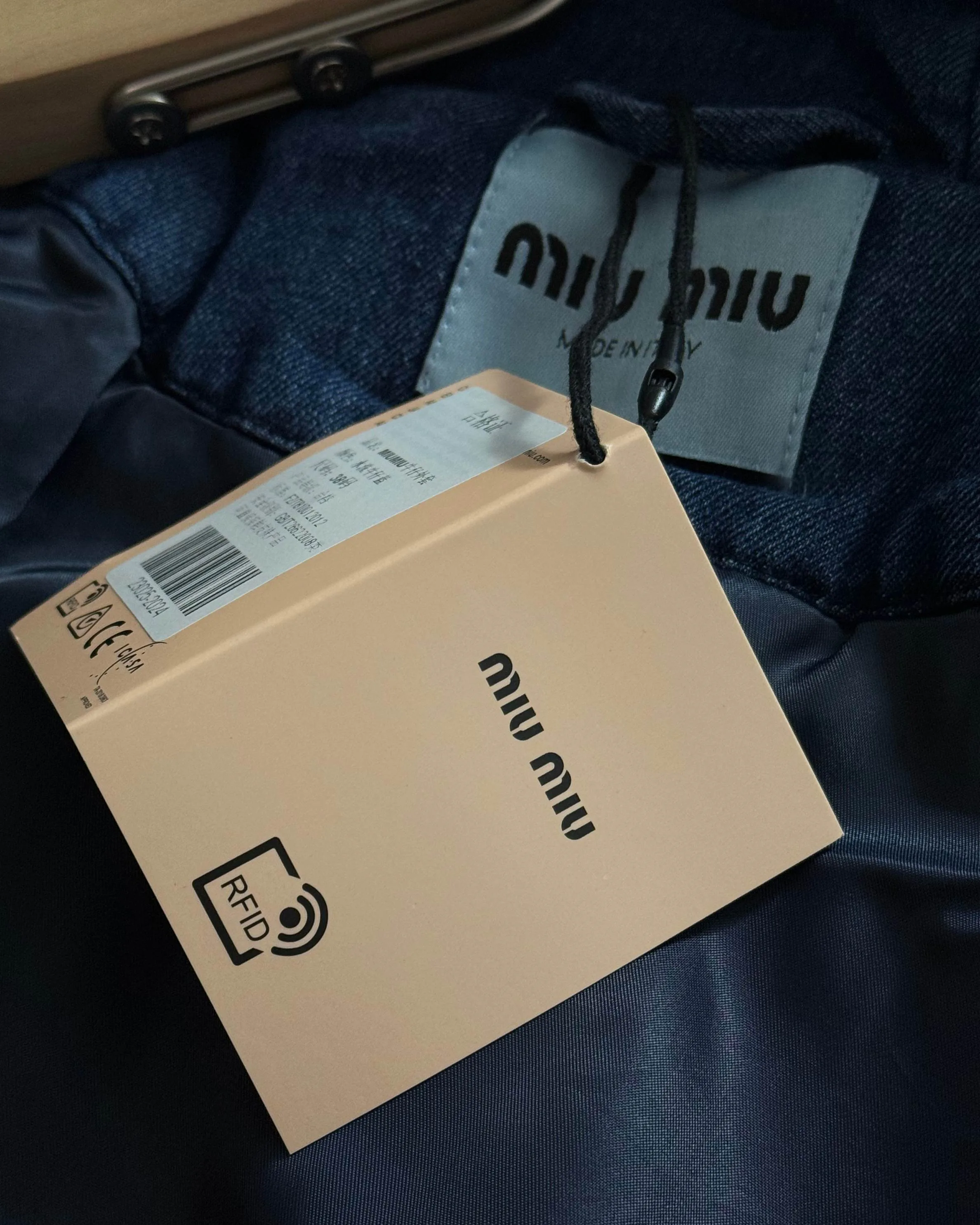 Куртки И Пуховики Женские Miu Miu 10065669