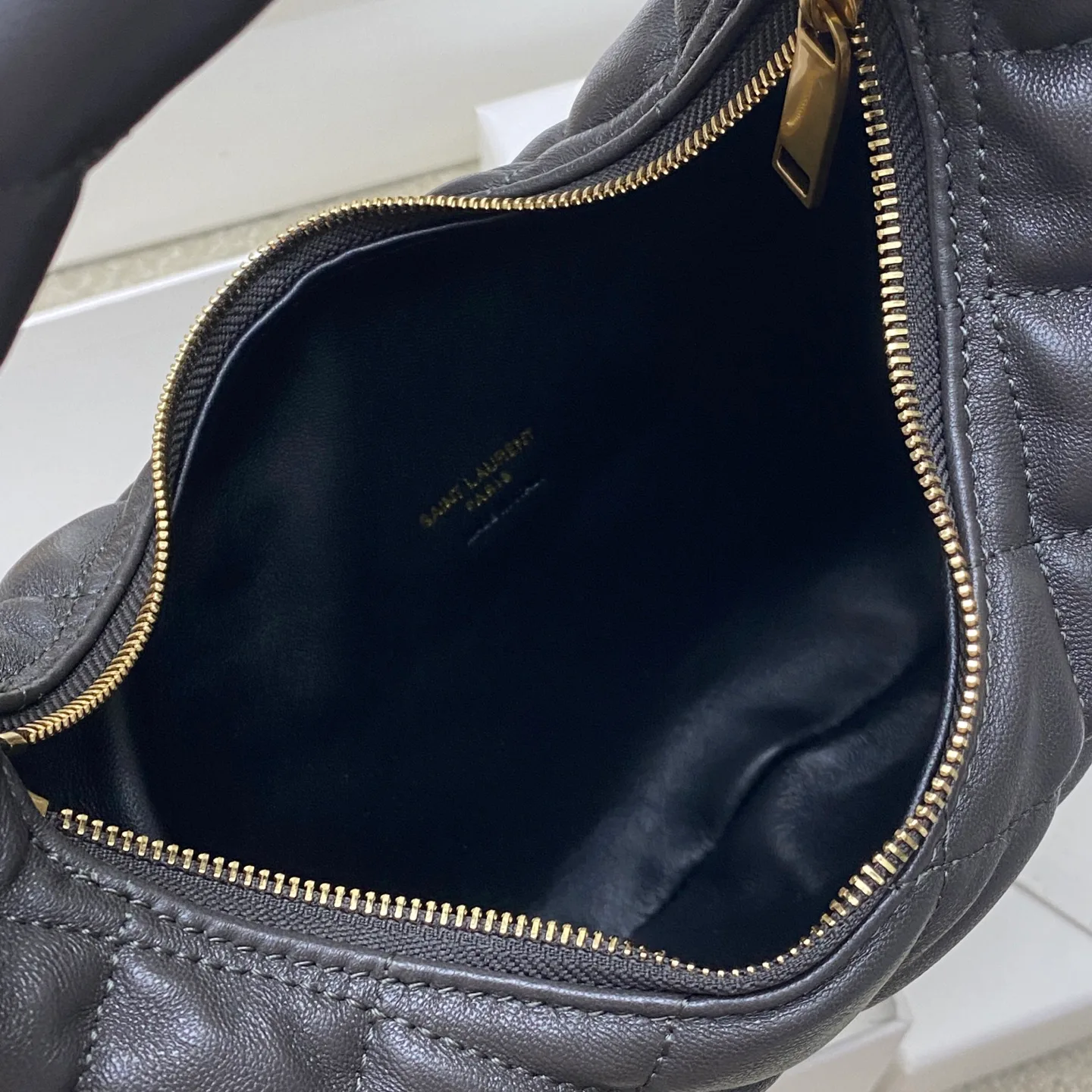 Классические Сумки Женские Saint Laurent 1967414