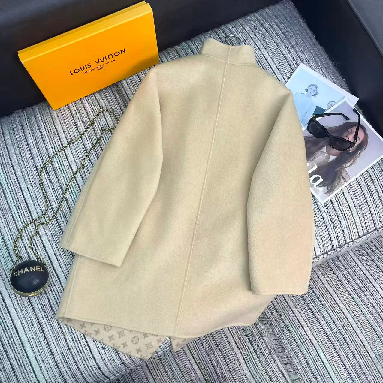 Пальто Женские Louis Vuitton 502029