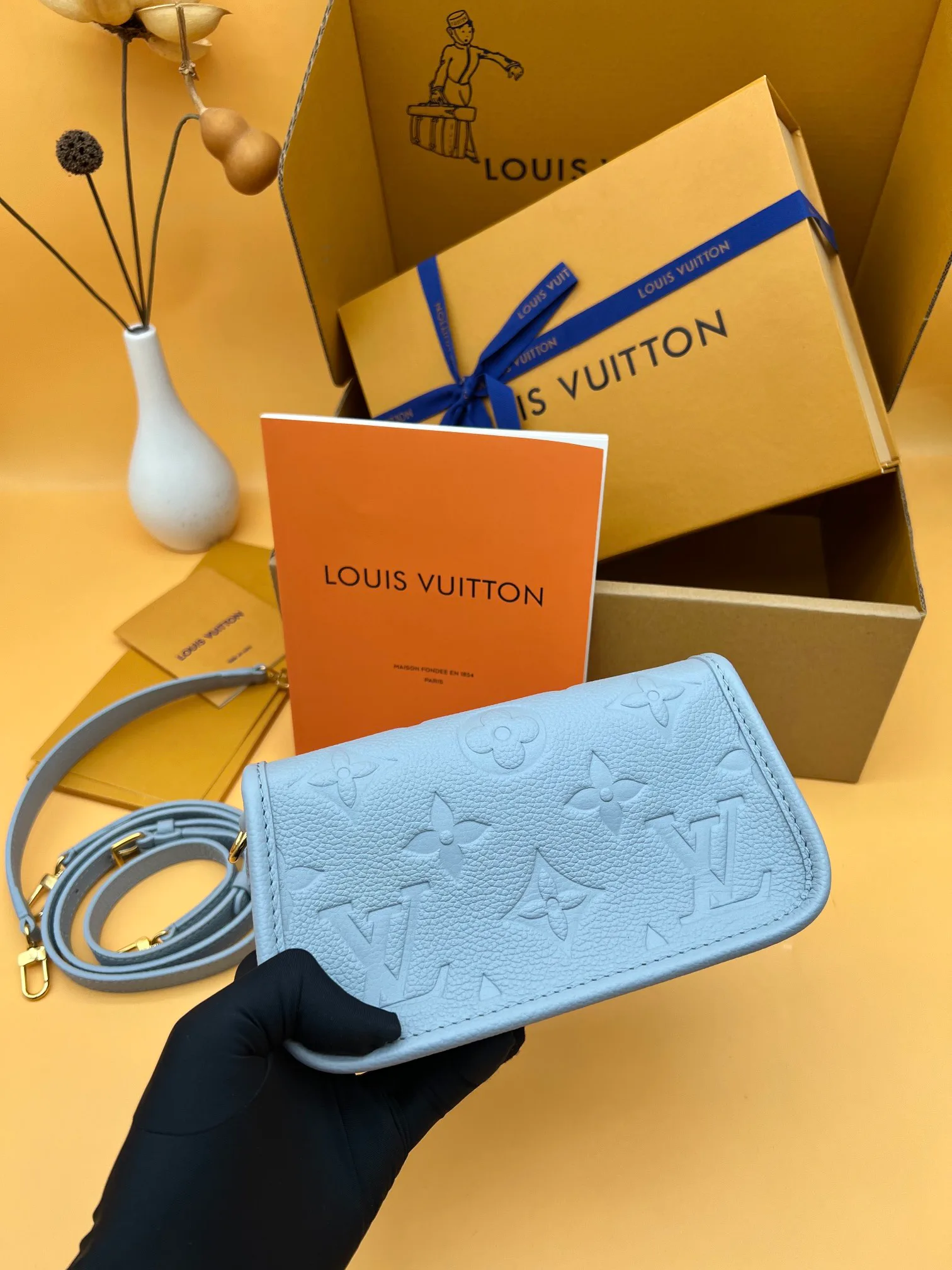 Сумки На Ремне Женские Louis Vuitton 3083