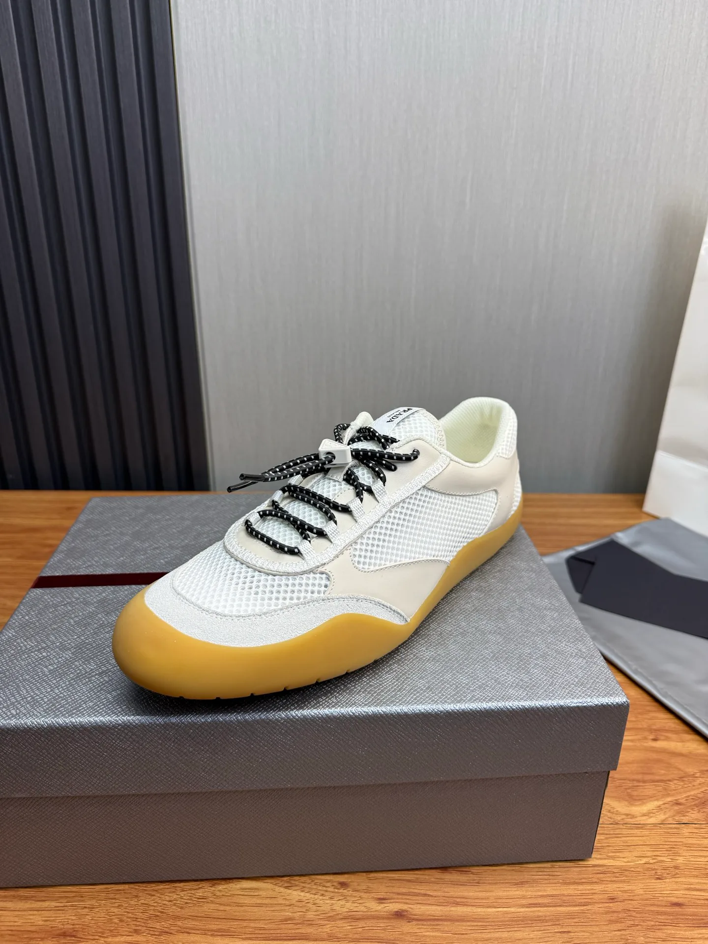 Кроссовки Мужские Prada 13537326