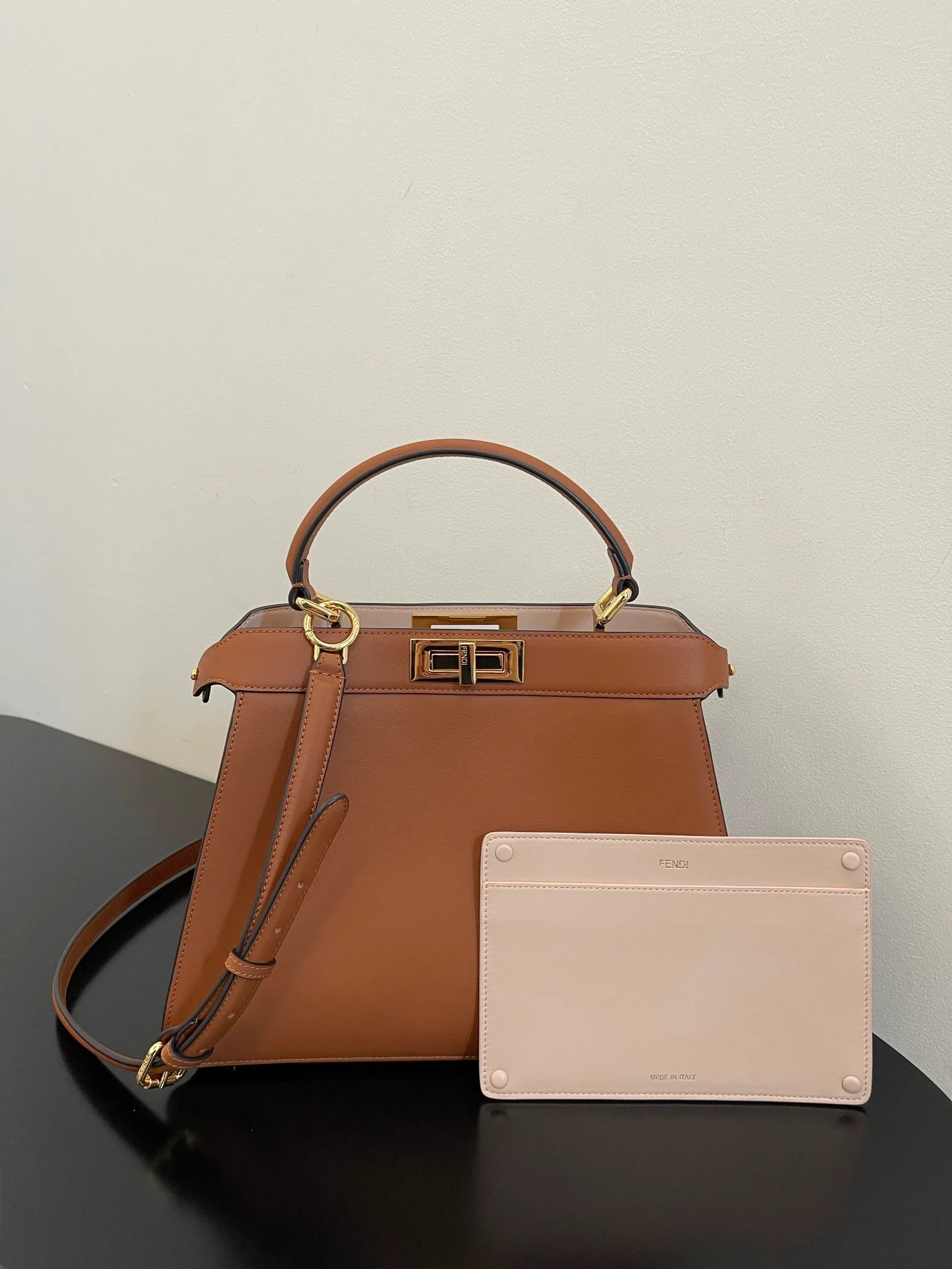 Классические Сумки Женские Fendi 13234512