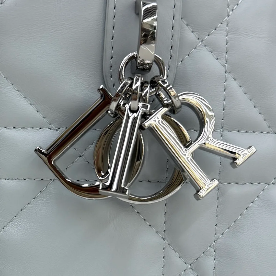 Классические Сумки Женские Christian Dior 11905695