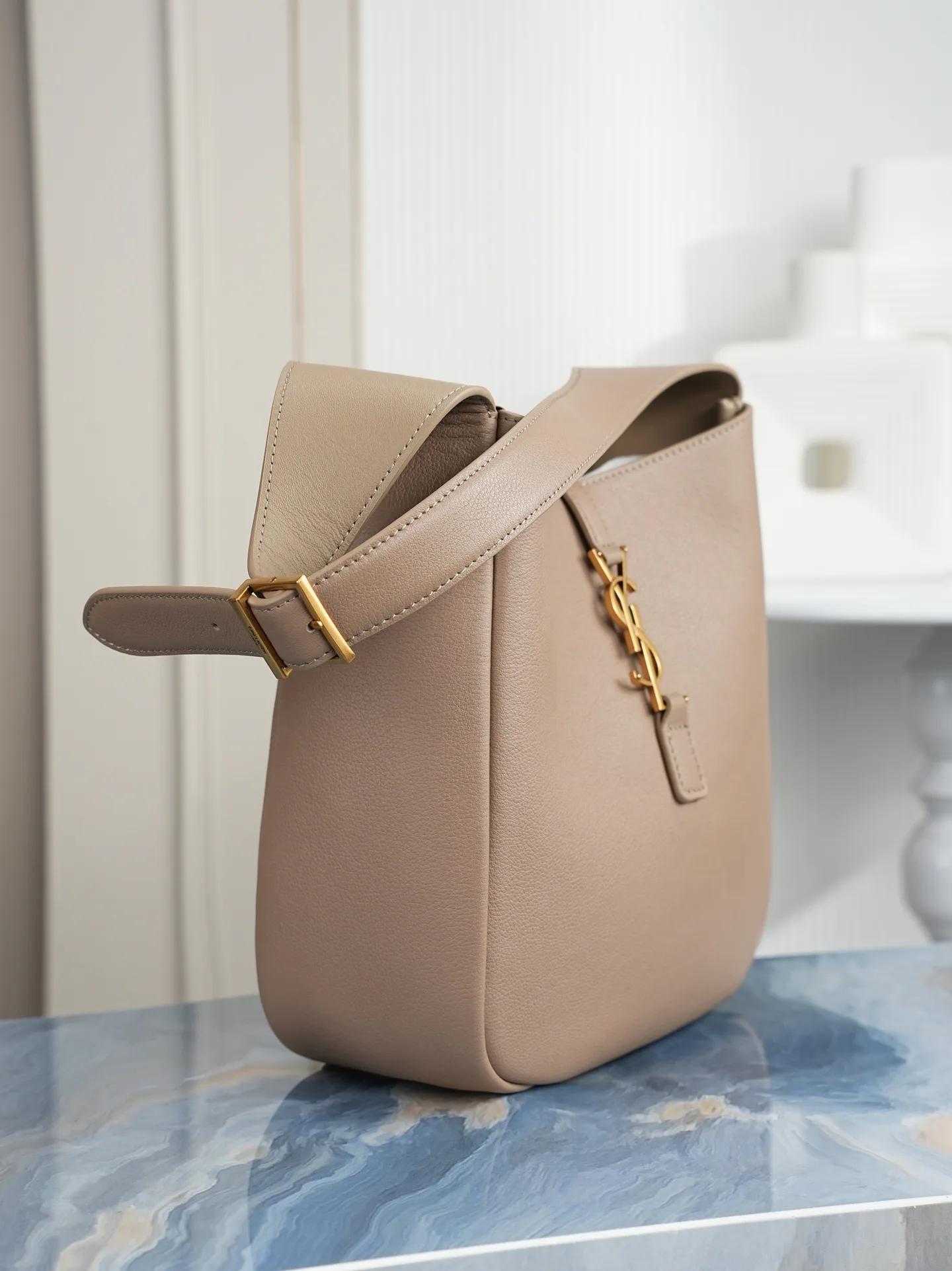 Классические Сумки Женские Saint Laurent 17385949