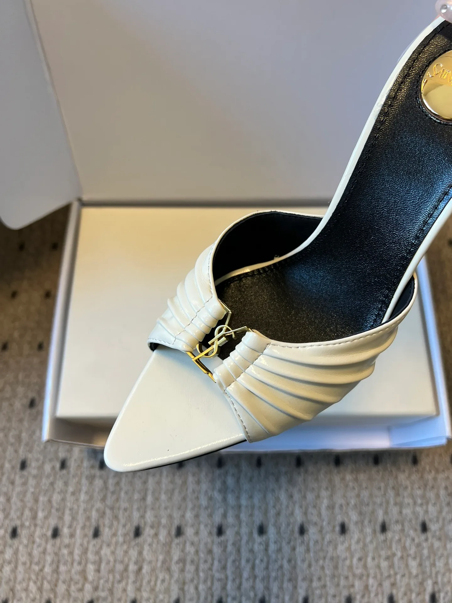 Босоножки Женские Saint Laurent 10835429