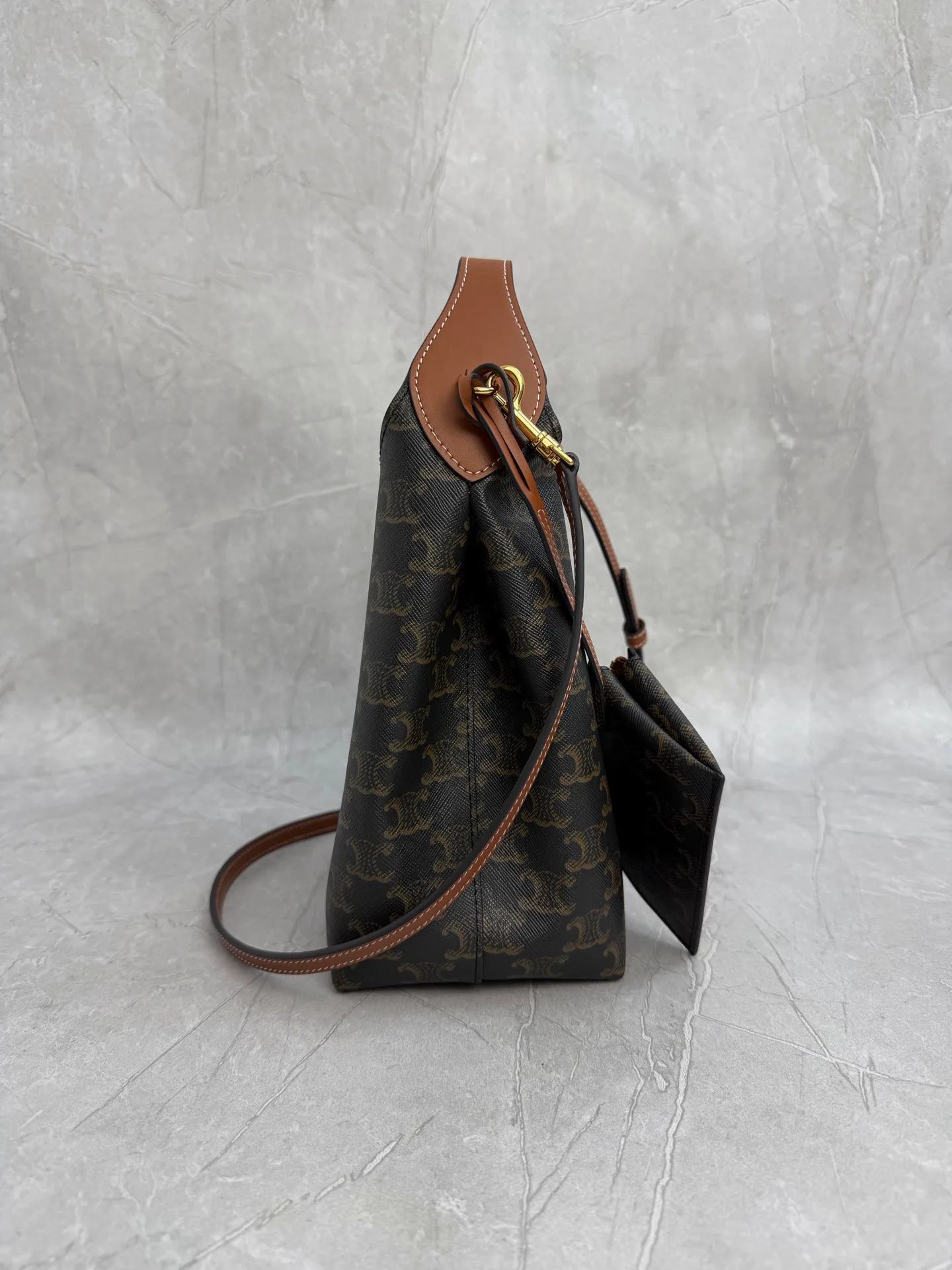 Классические Сумки Женские Celine 17806347