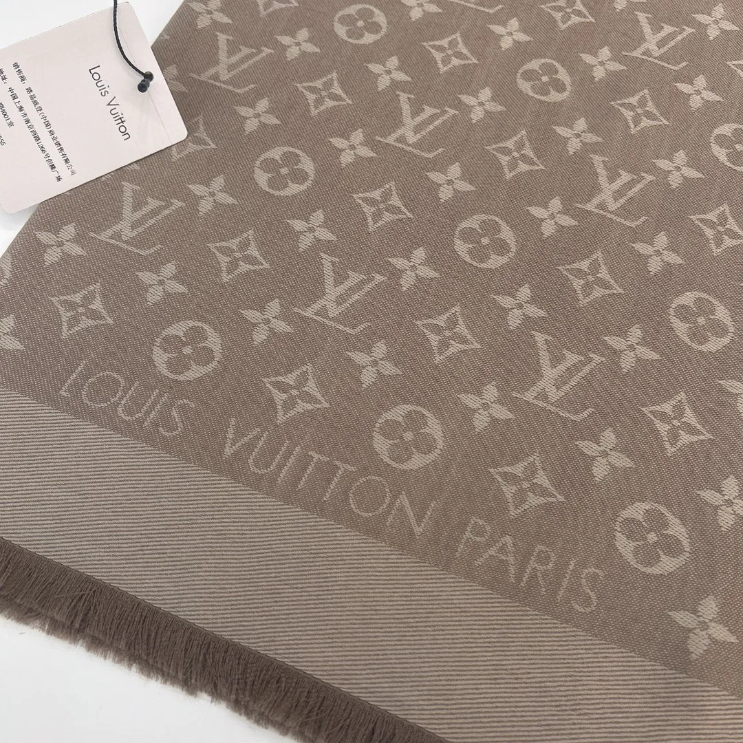 Шарфы Louis Vuitton 18267587