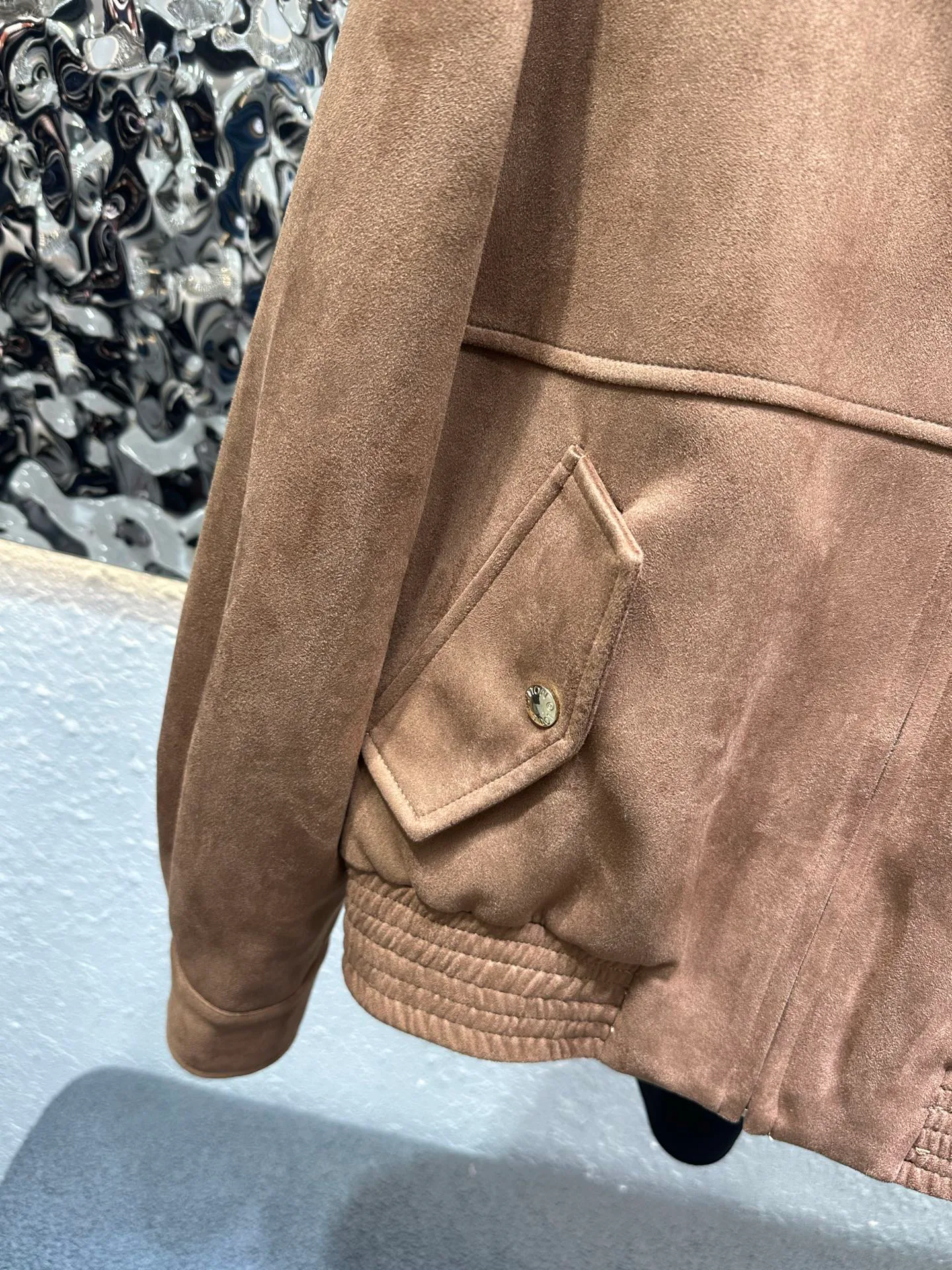 Куртки И Пуховики Женские Louis Vuitton 18873414