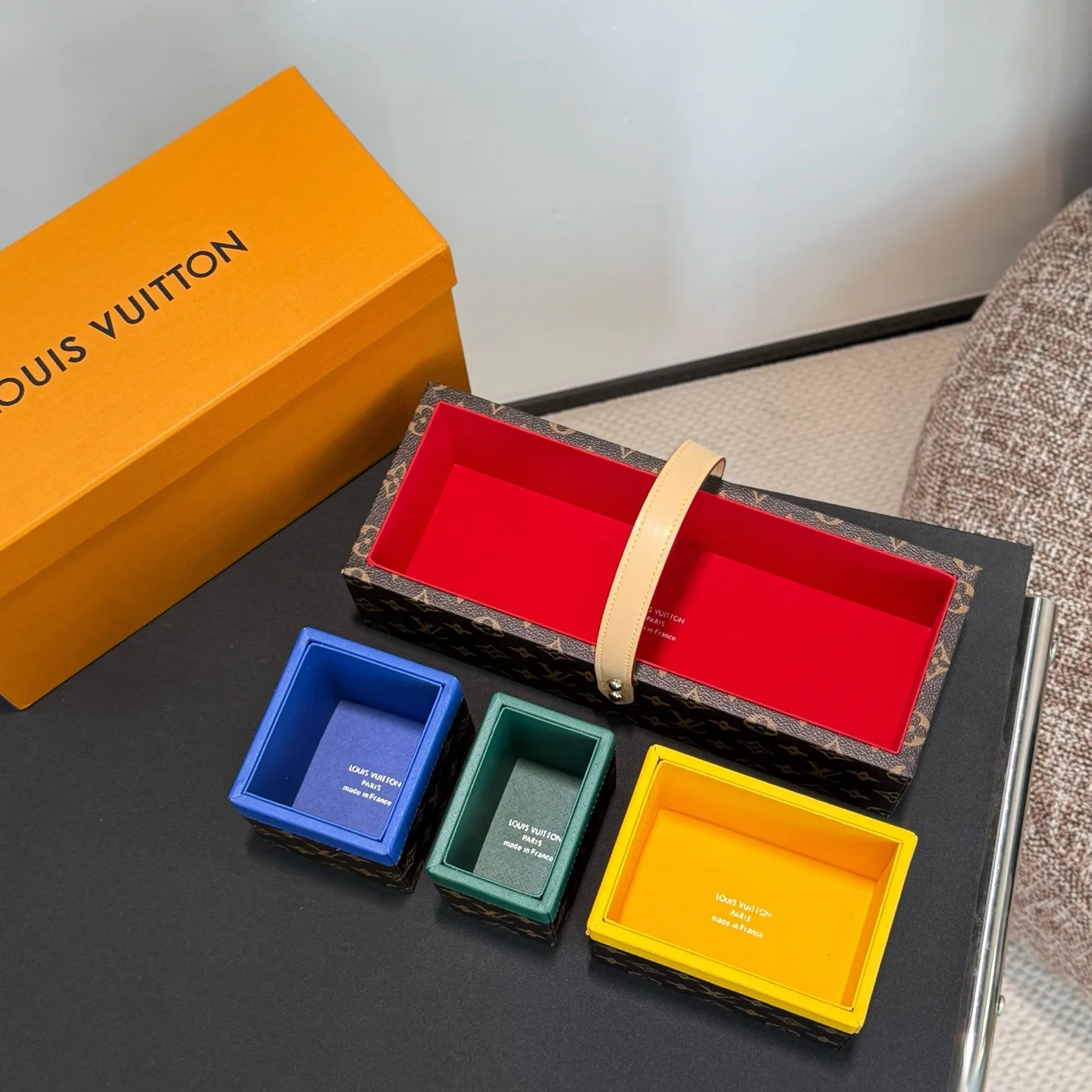 Текстиль Louis Vuitton 6348680