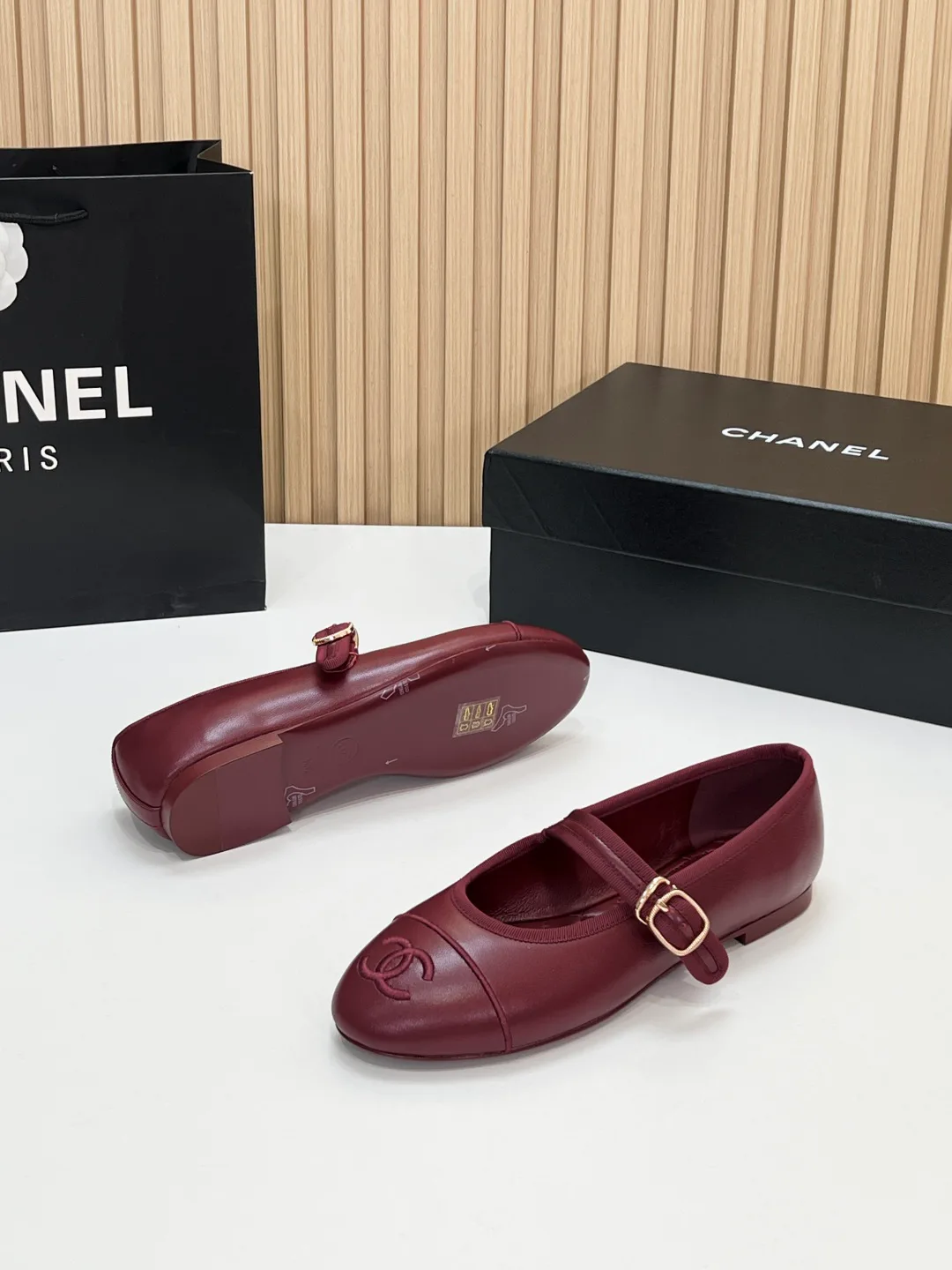 Туфли Женские Chanel 19271192