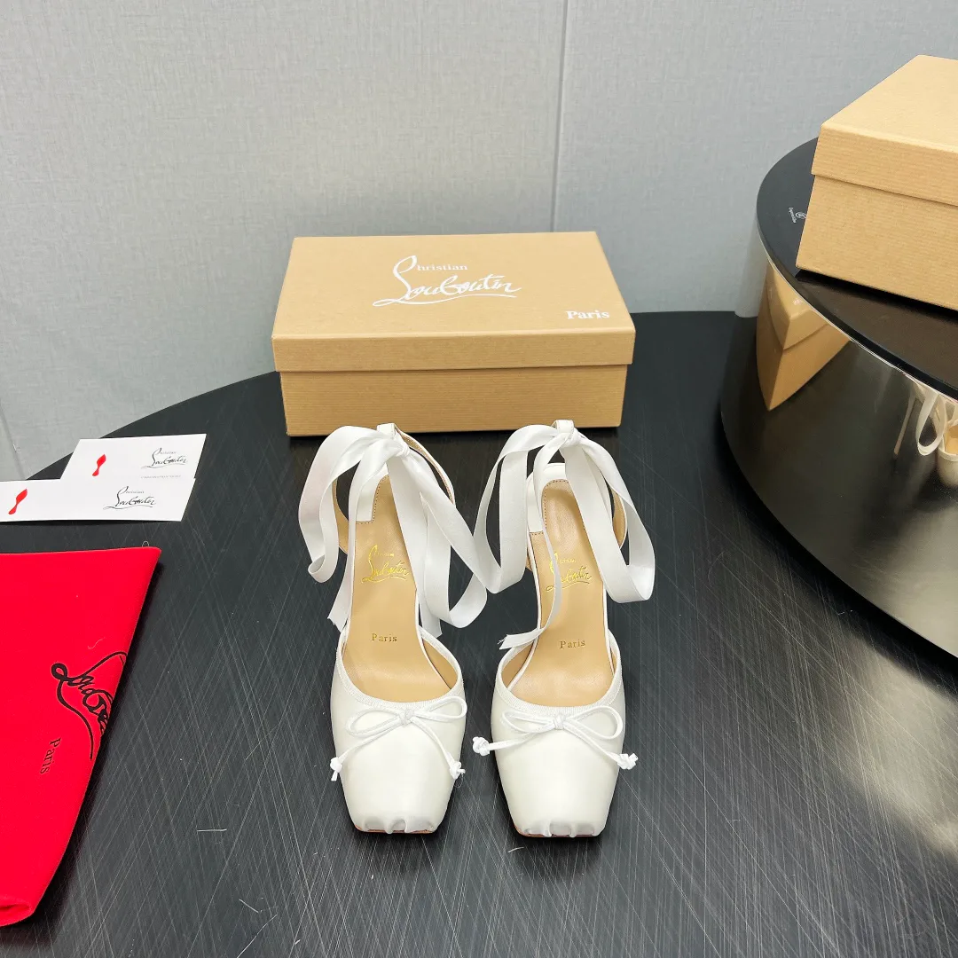 Туфли Женские Christian Louboutin 401894