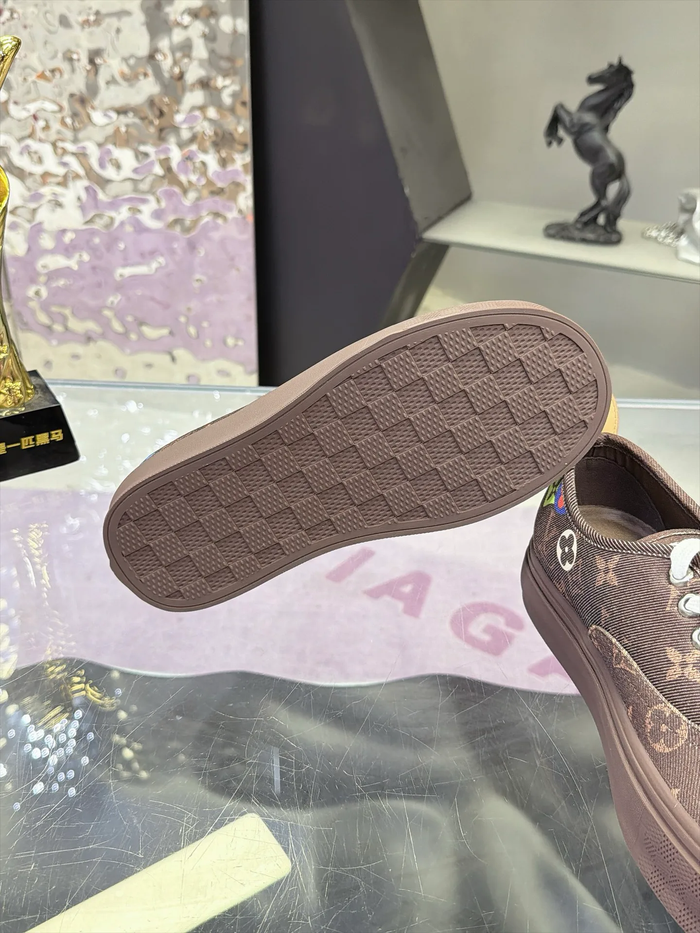 Кроссовки Мужские Louis Vuitton 17930906