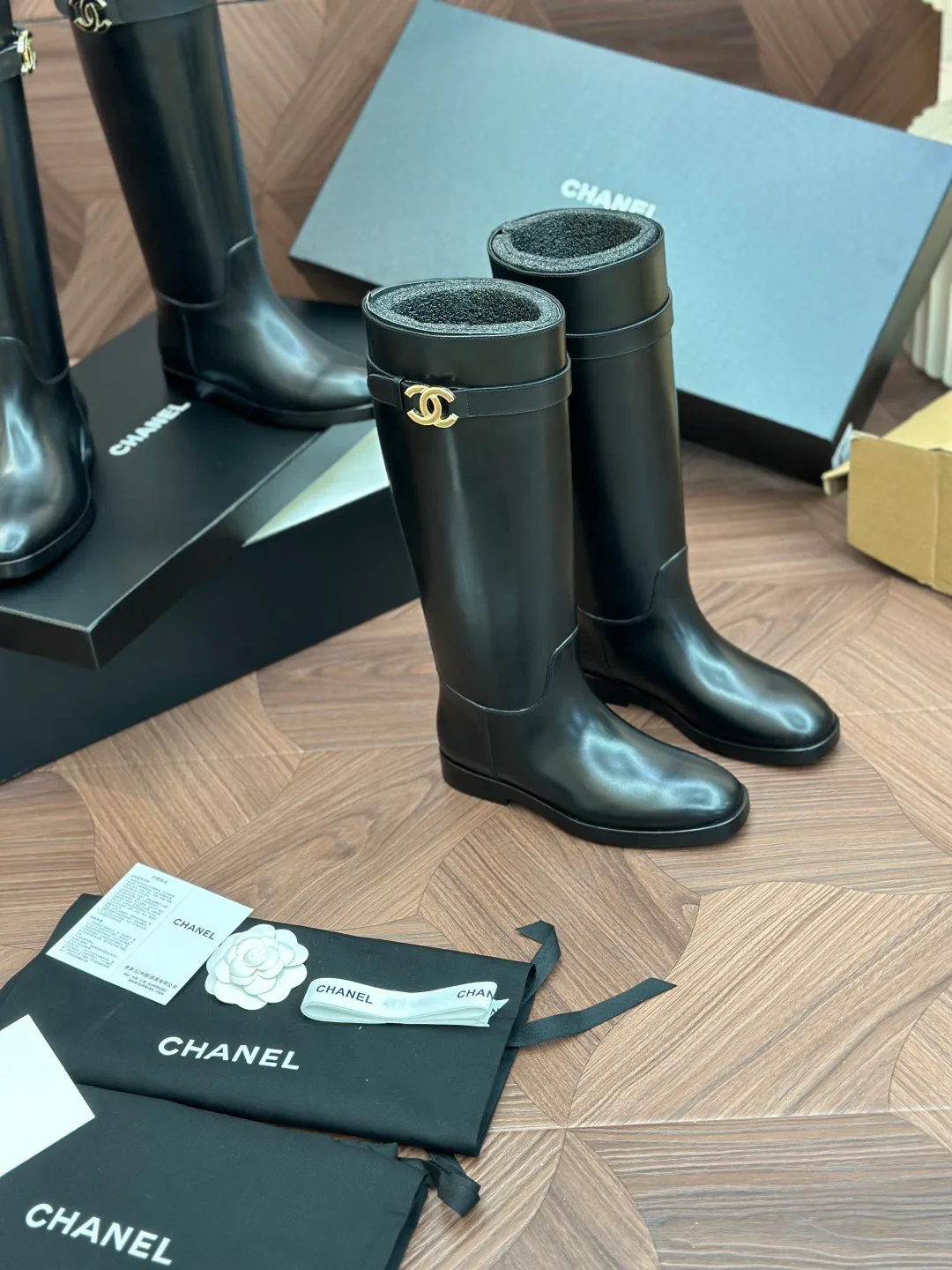 Сапоги Женские Chanel 18240467