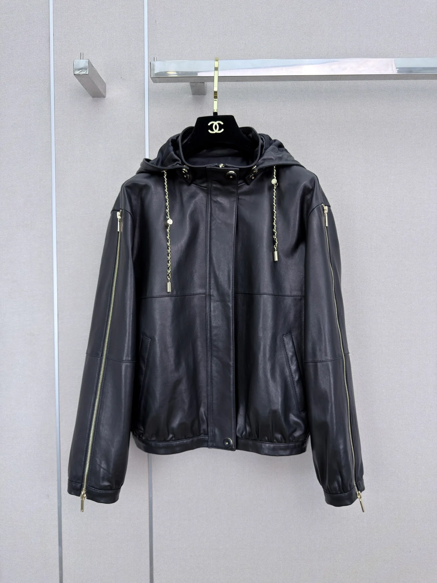 Кожаные Куртки И Дублёнки Женские Chanel 18138617