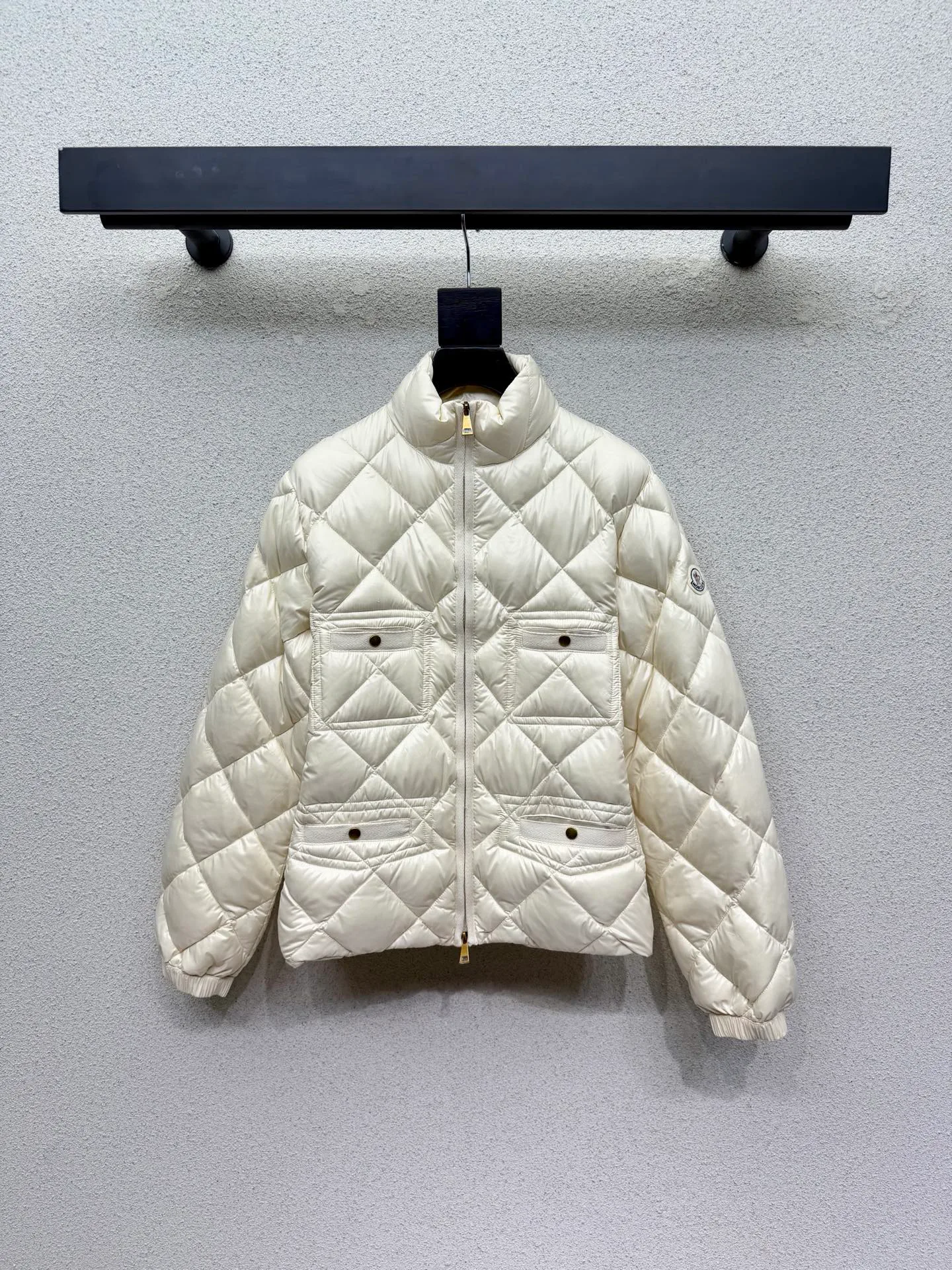 Куртки И Пуховики Женские Moncler 19283354