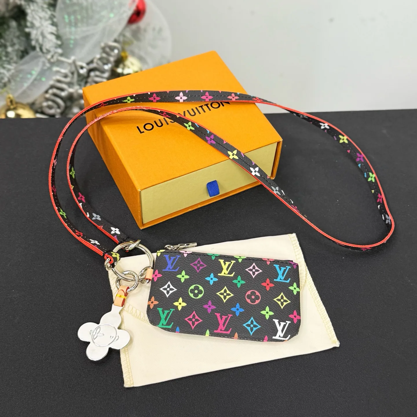 Клатчи Женские Louis Vuitton 2546478