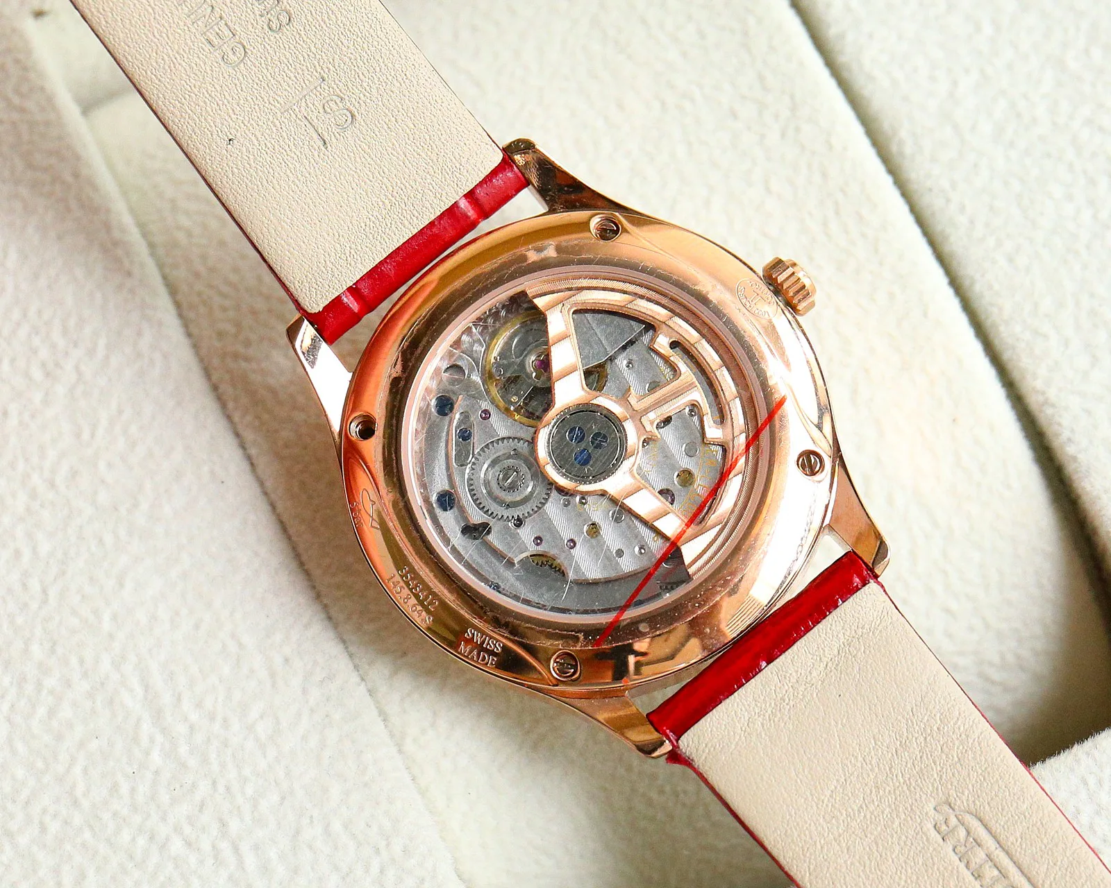 Часы Женские Jaeger-Lecoultre 18233885