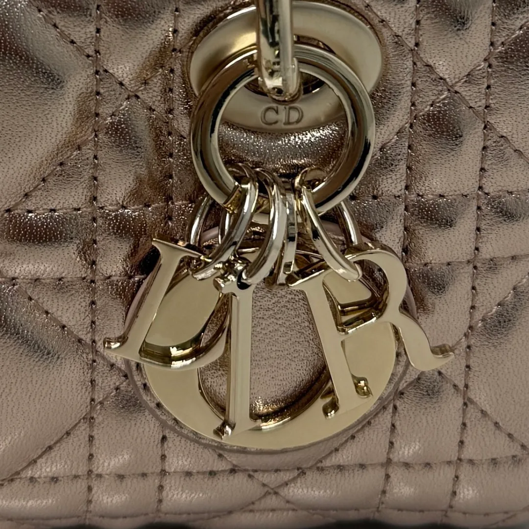 Классические Сумки Женские Christian Dior 18116367