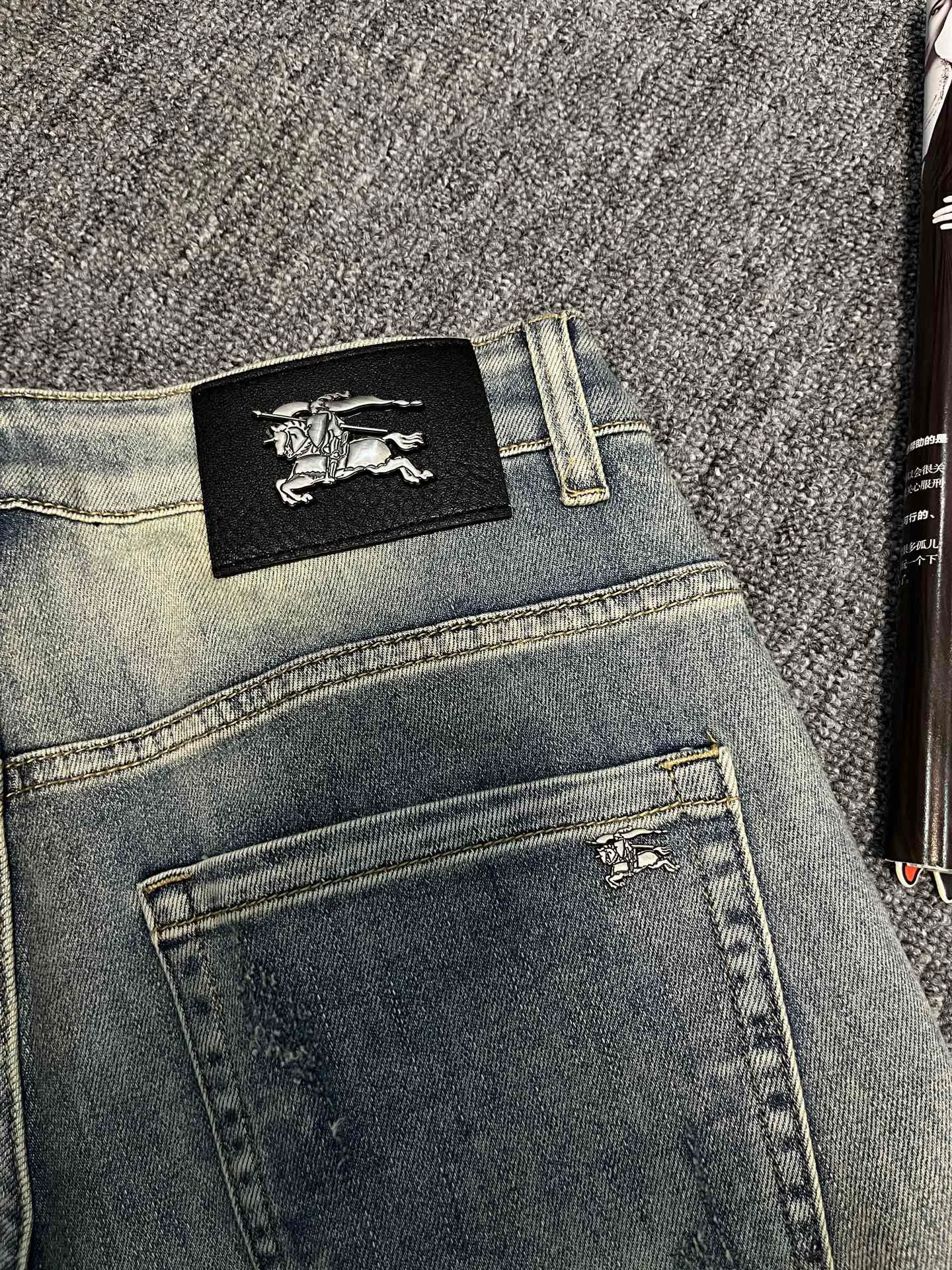 Шорты Мужские Burberry 12640995