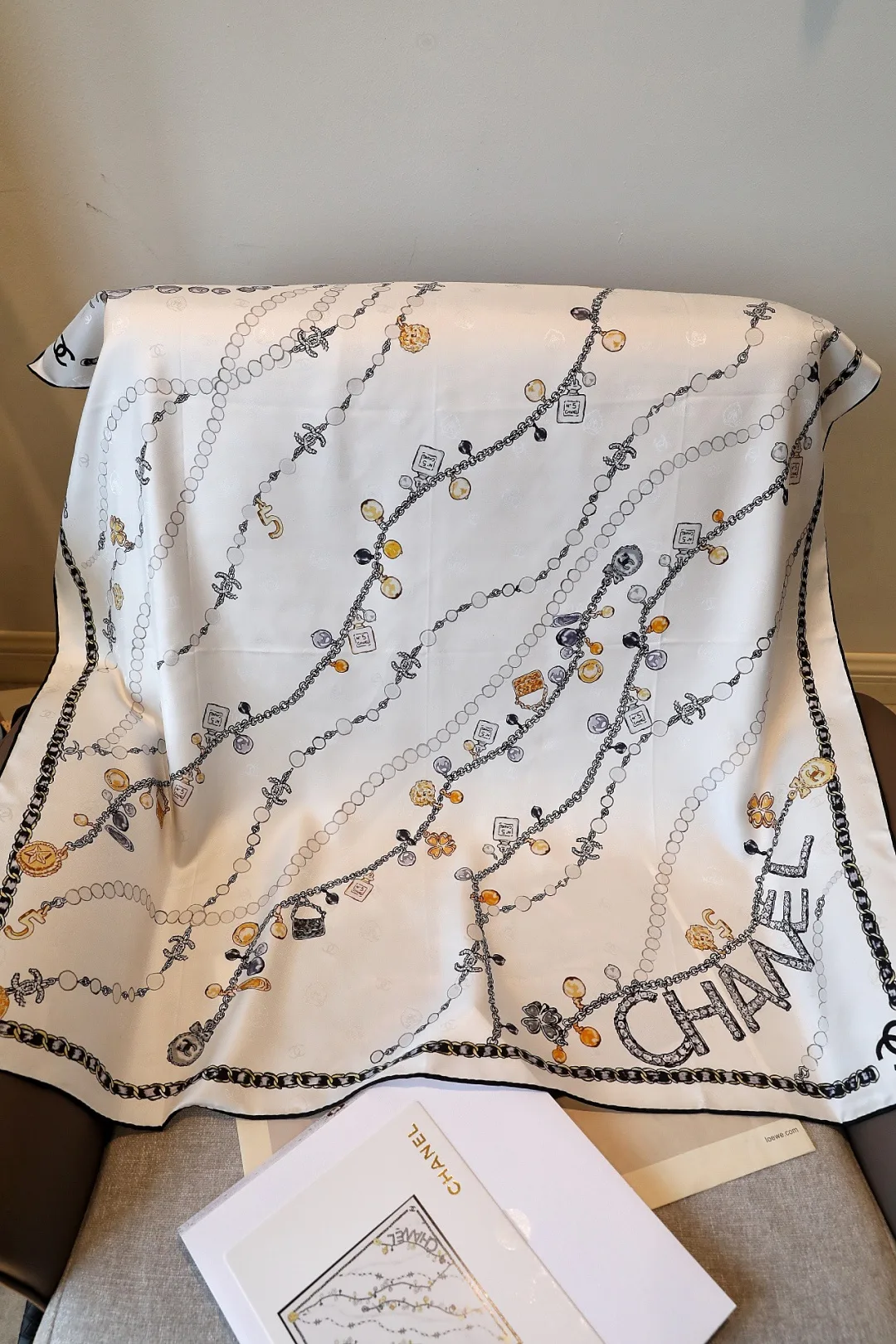 Платки Chanel 11654333